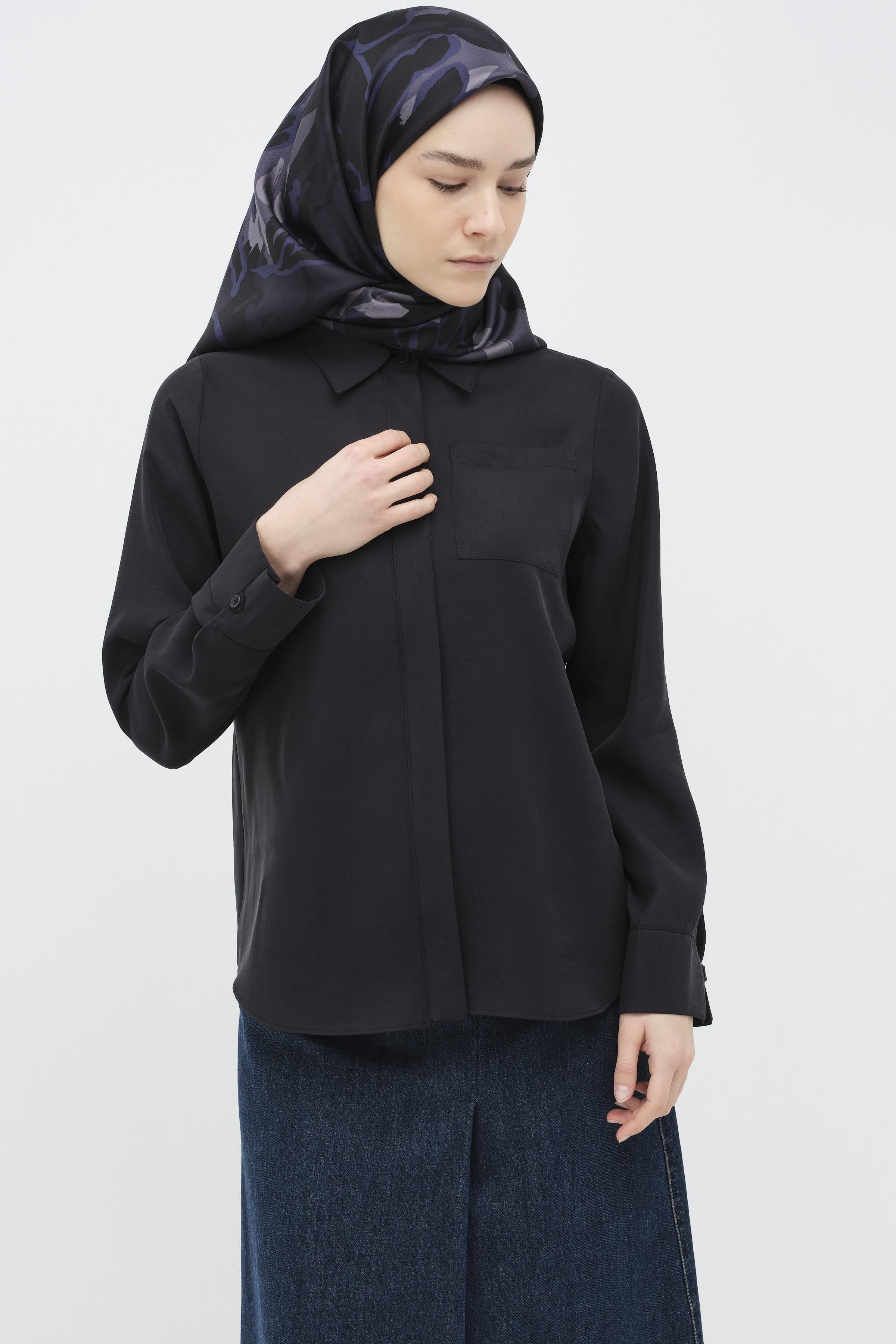 Britli Manşet Detaylı Gömlek - Lacivert TUGBA