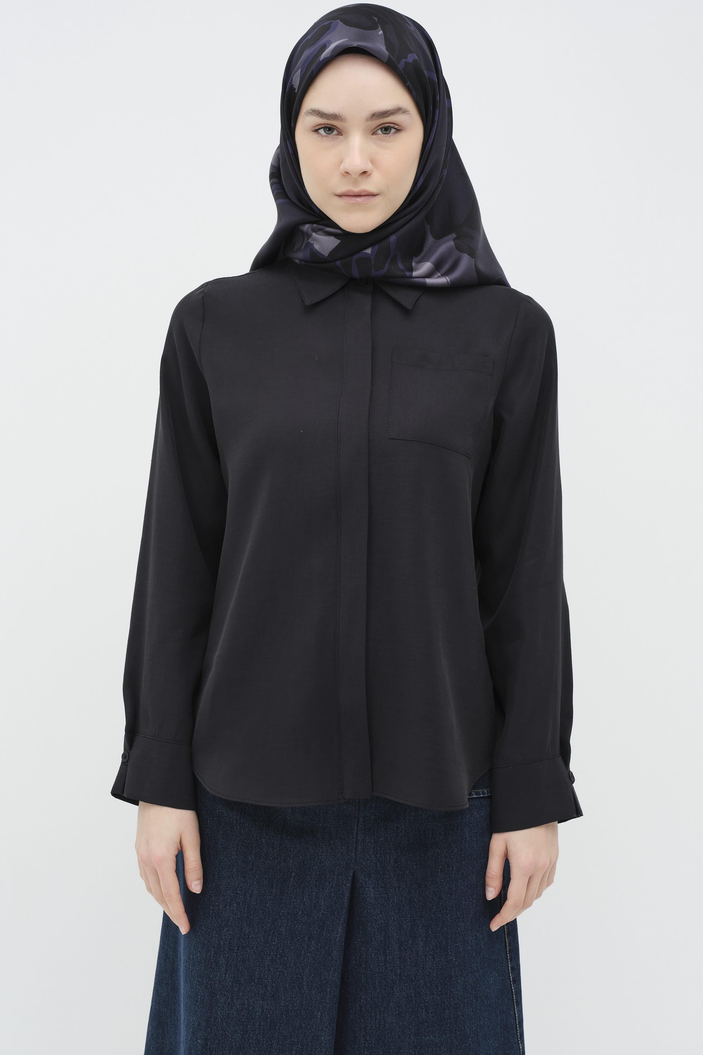 Britli Manşet Detaylı Gömlek - Lacivert TUGBA