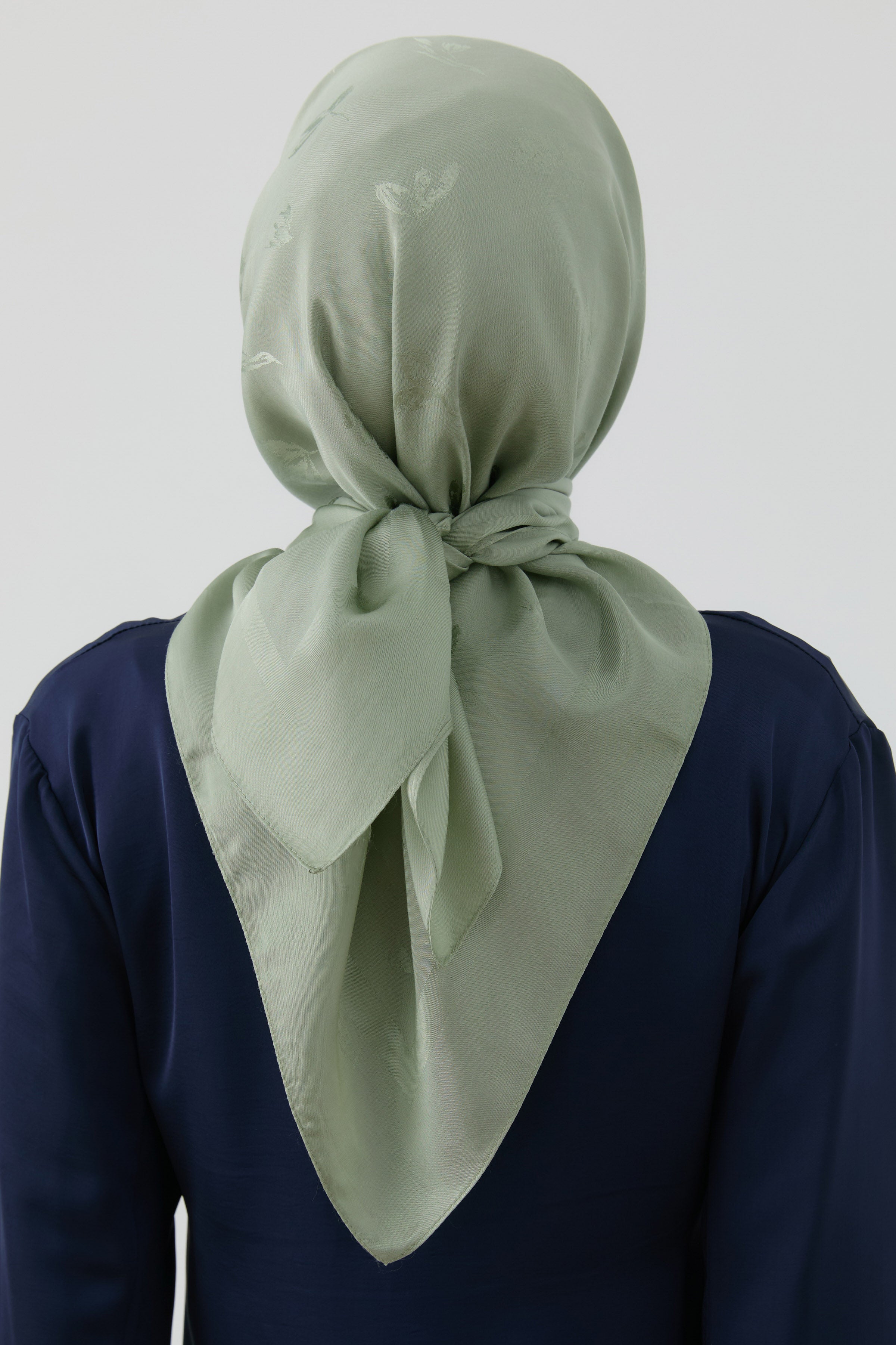 Buket Jakar Naturel Eşarp - Mint TUGBA