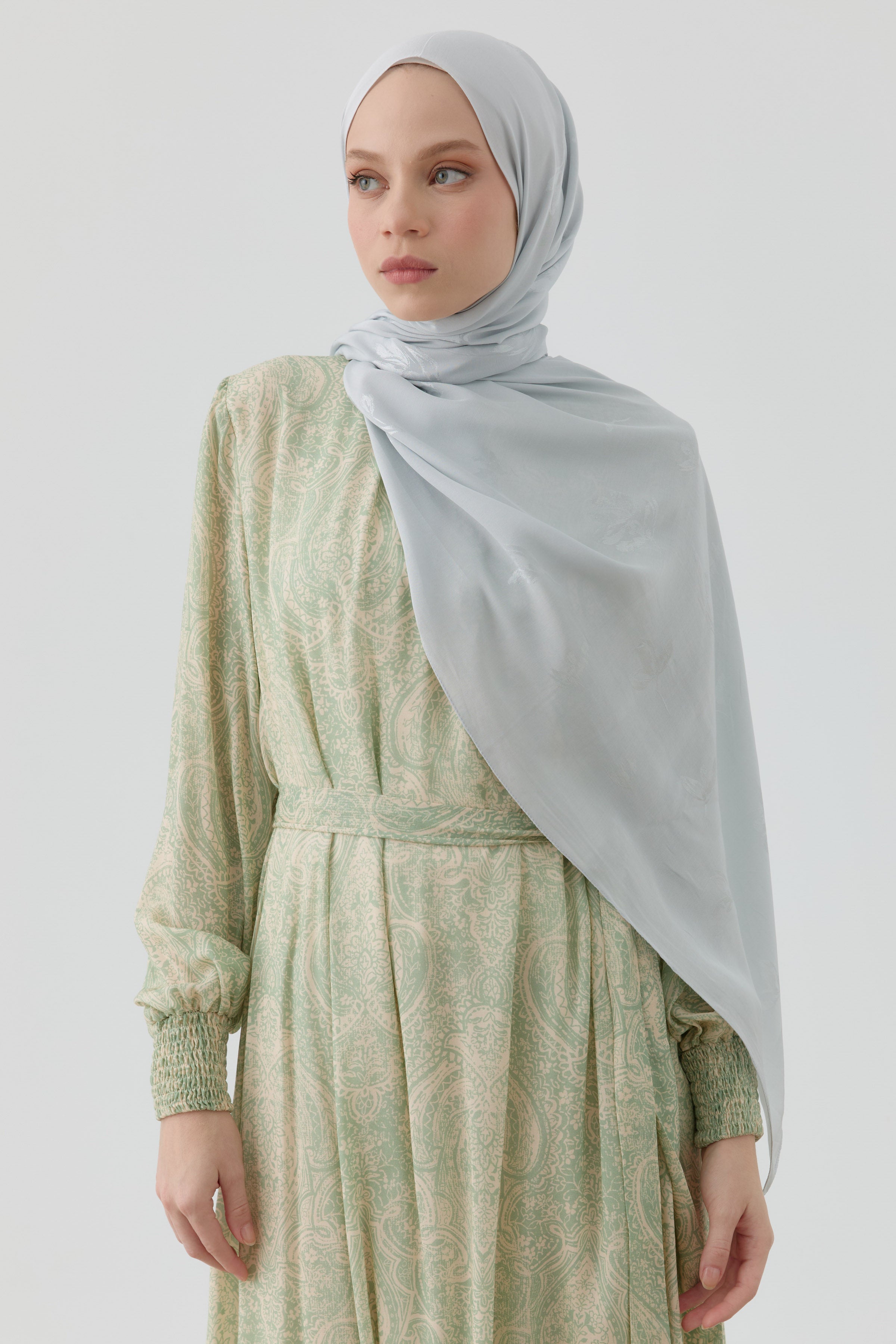 Buket Jakar Naturel Şal - Gümüş TUGBA