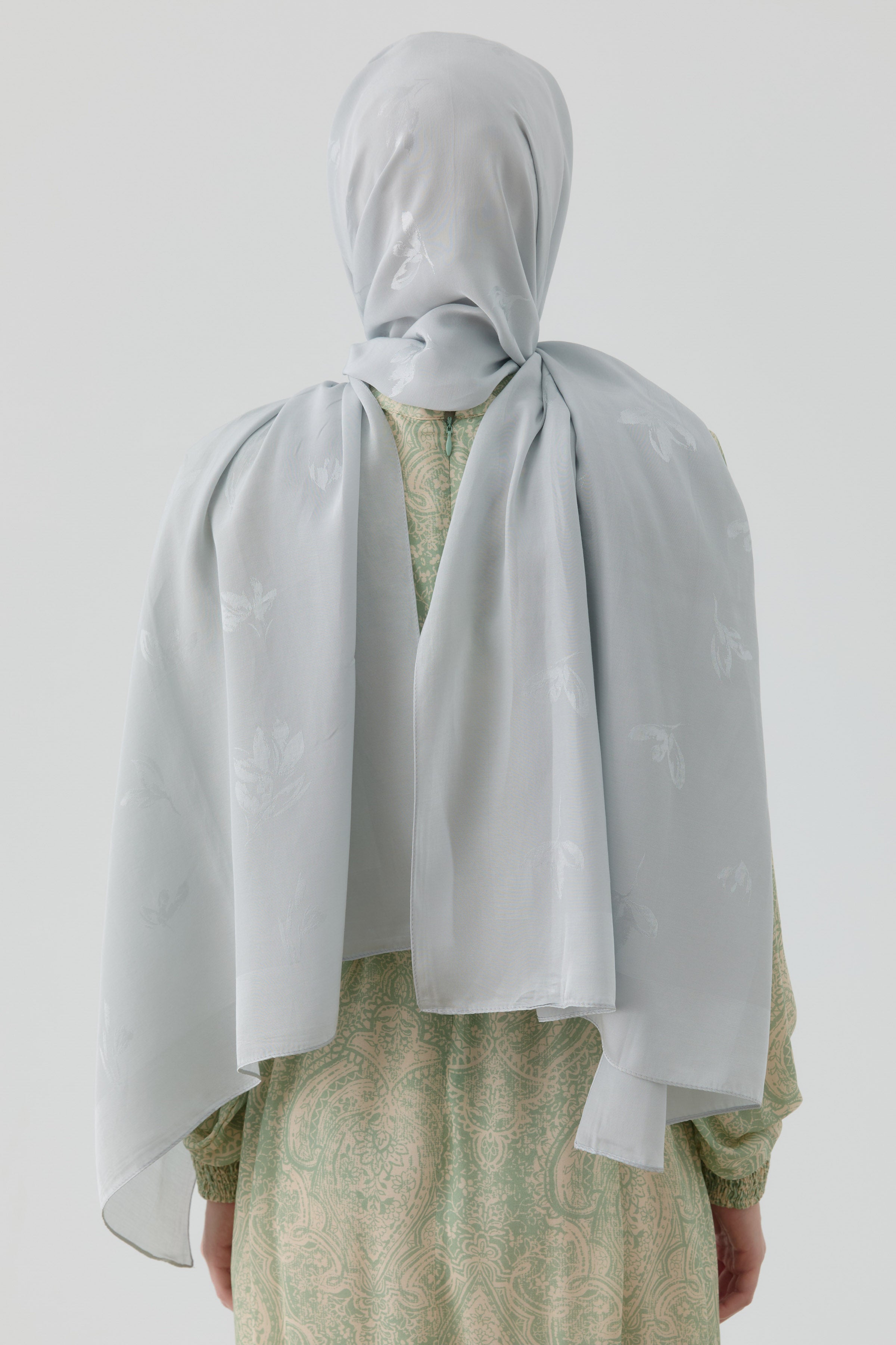 Buket Jakar Naturel Şal - Gümüş TUGBA