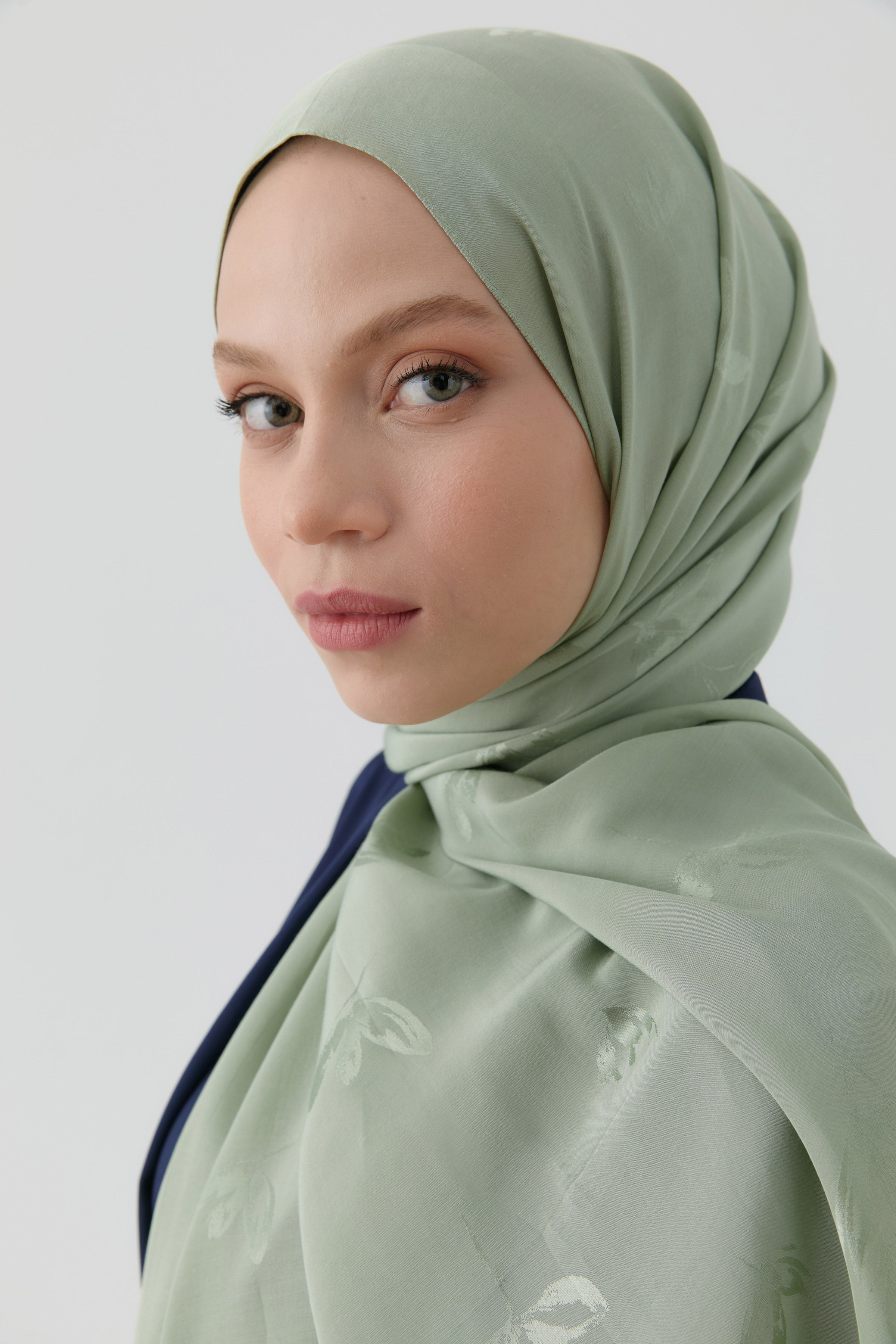 Buket Jakar Naturel Şal - Mint TUGBA