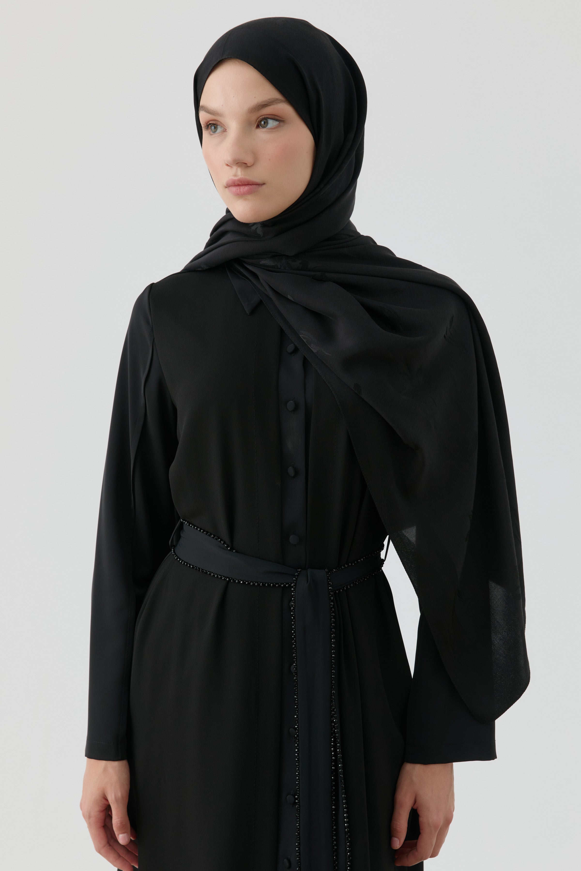 Buket Jakar Naturel Şal - Siyah TUGBA