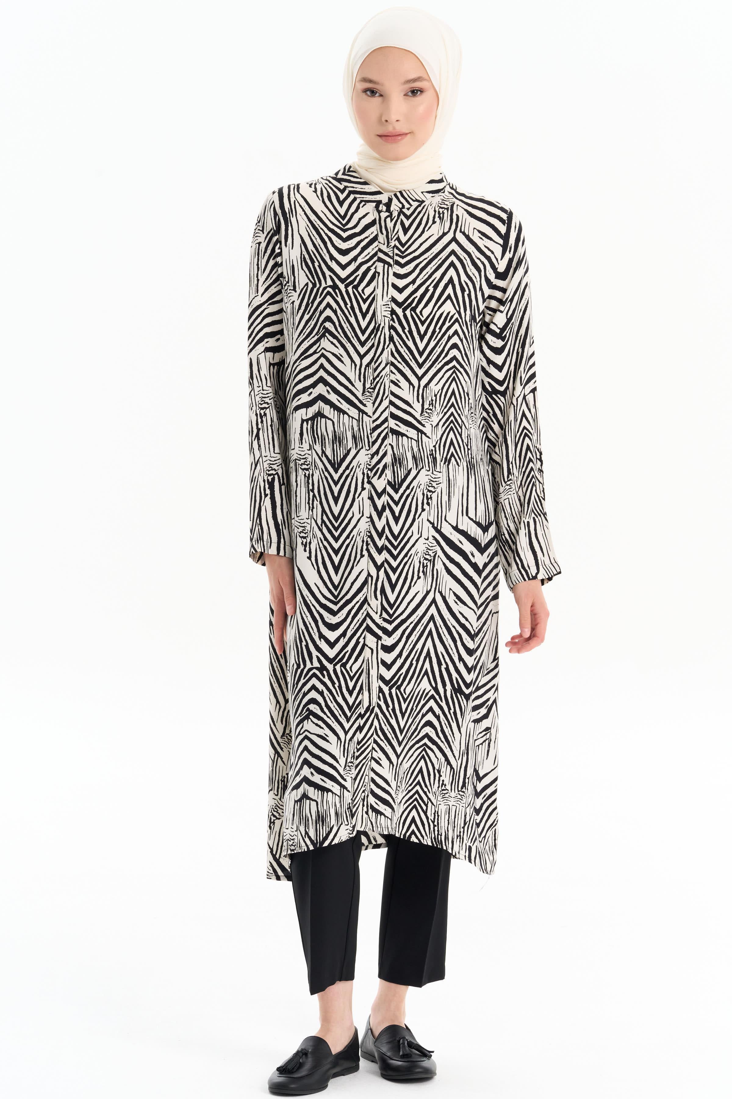 Büyük Beden Desenli Tunik - Siyah TUGBA