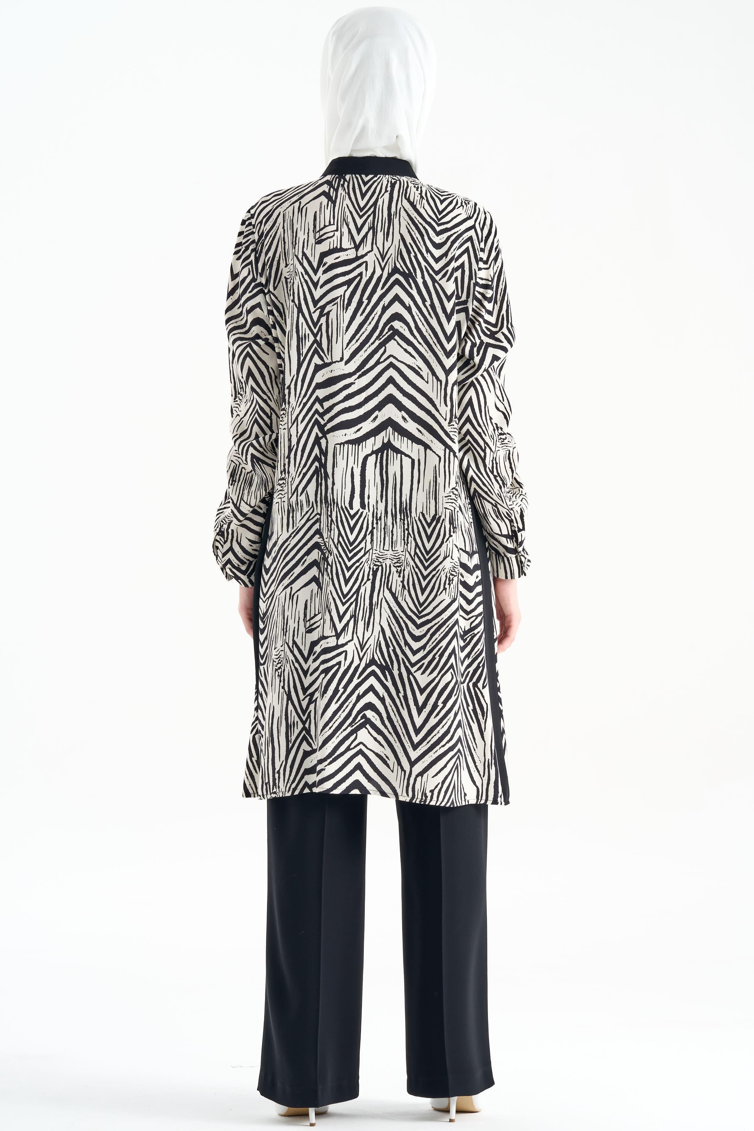 Büyük Beden Garnili Desenli Tunik - Siyah TUGBA