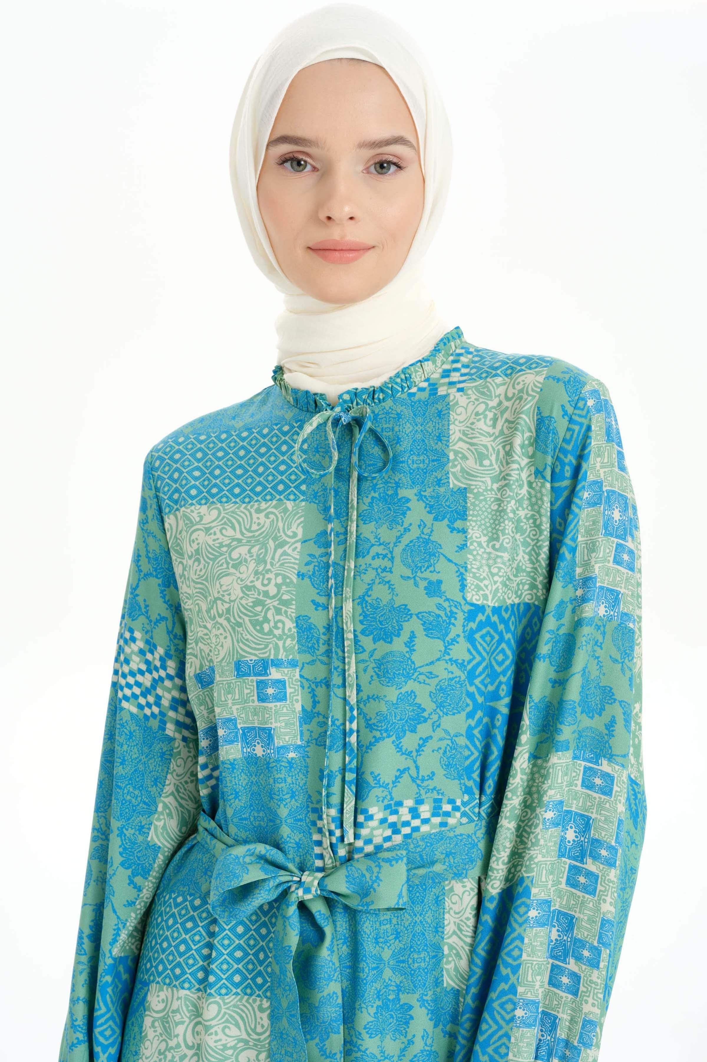 Büzgü Fırfır Detaylı Kuşaklı Elbise - Mint TUGBA