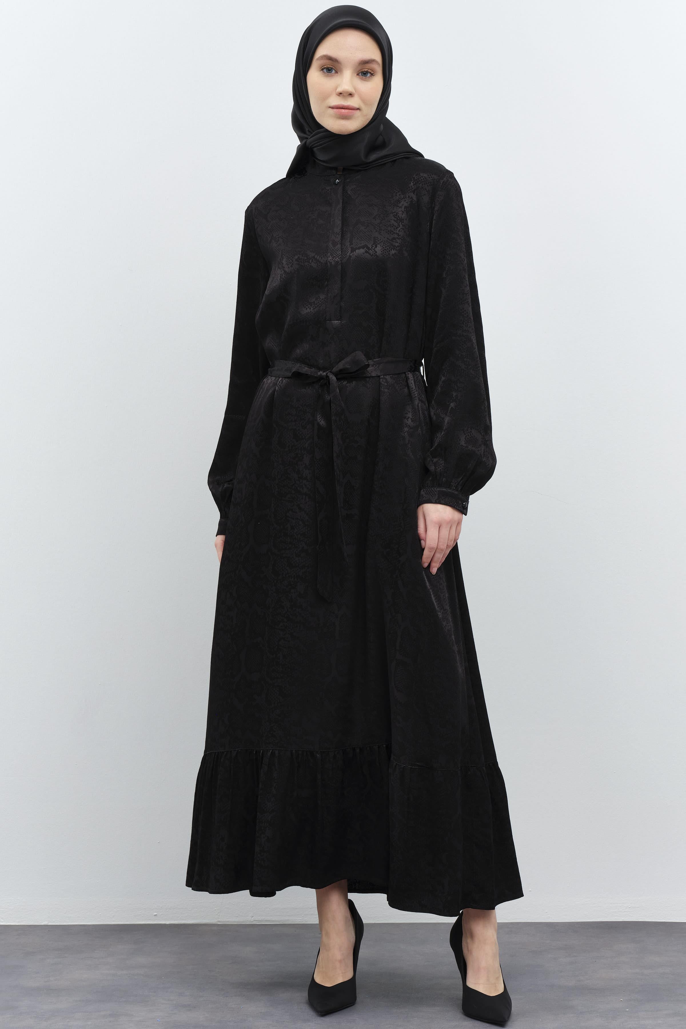 Büzgülü Beli Kuşaklı Elbise - Siyah TUGBA