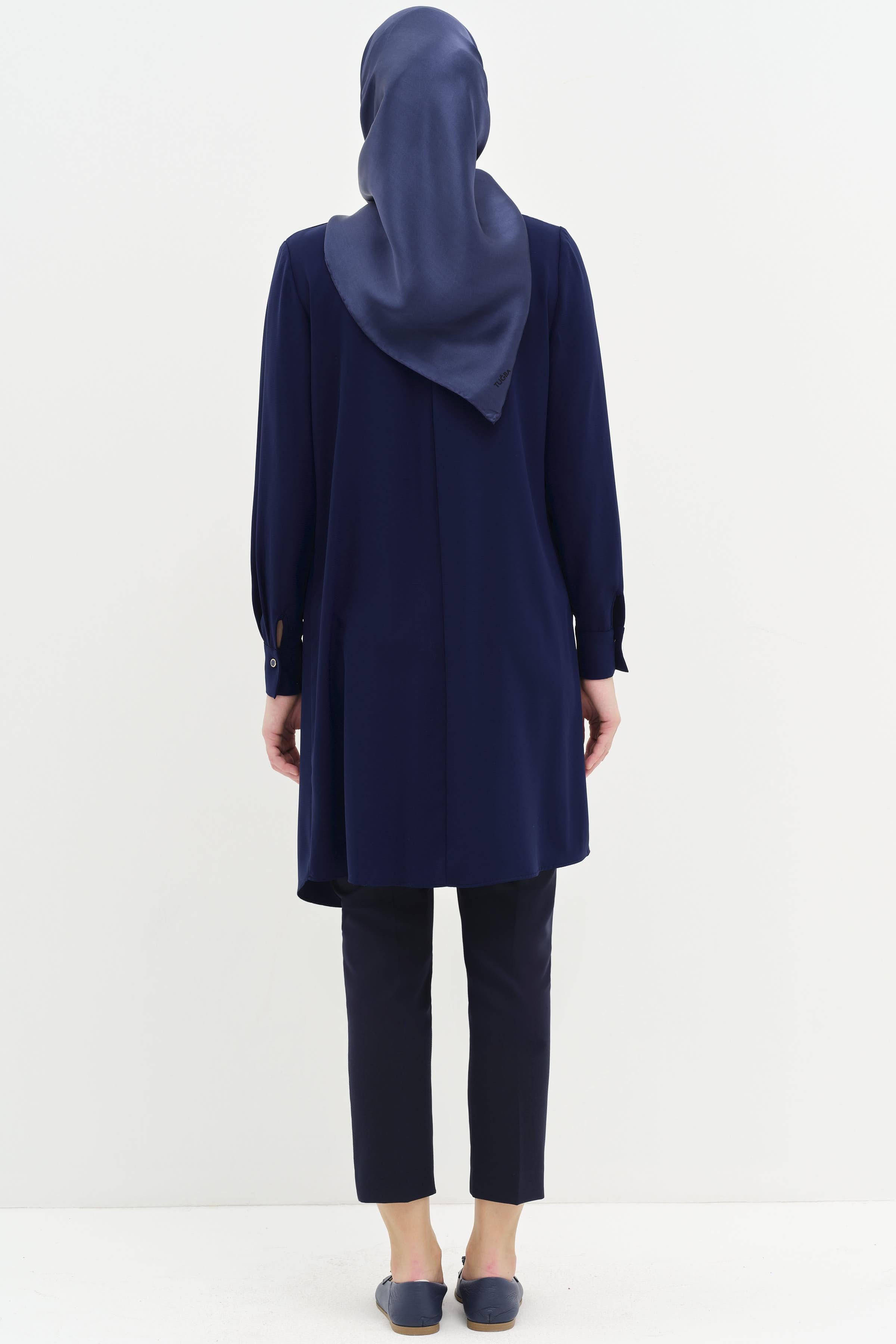 Büzgülü Broş Detaylı Asimetrik Tunik - Lacivert TUGBA