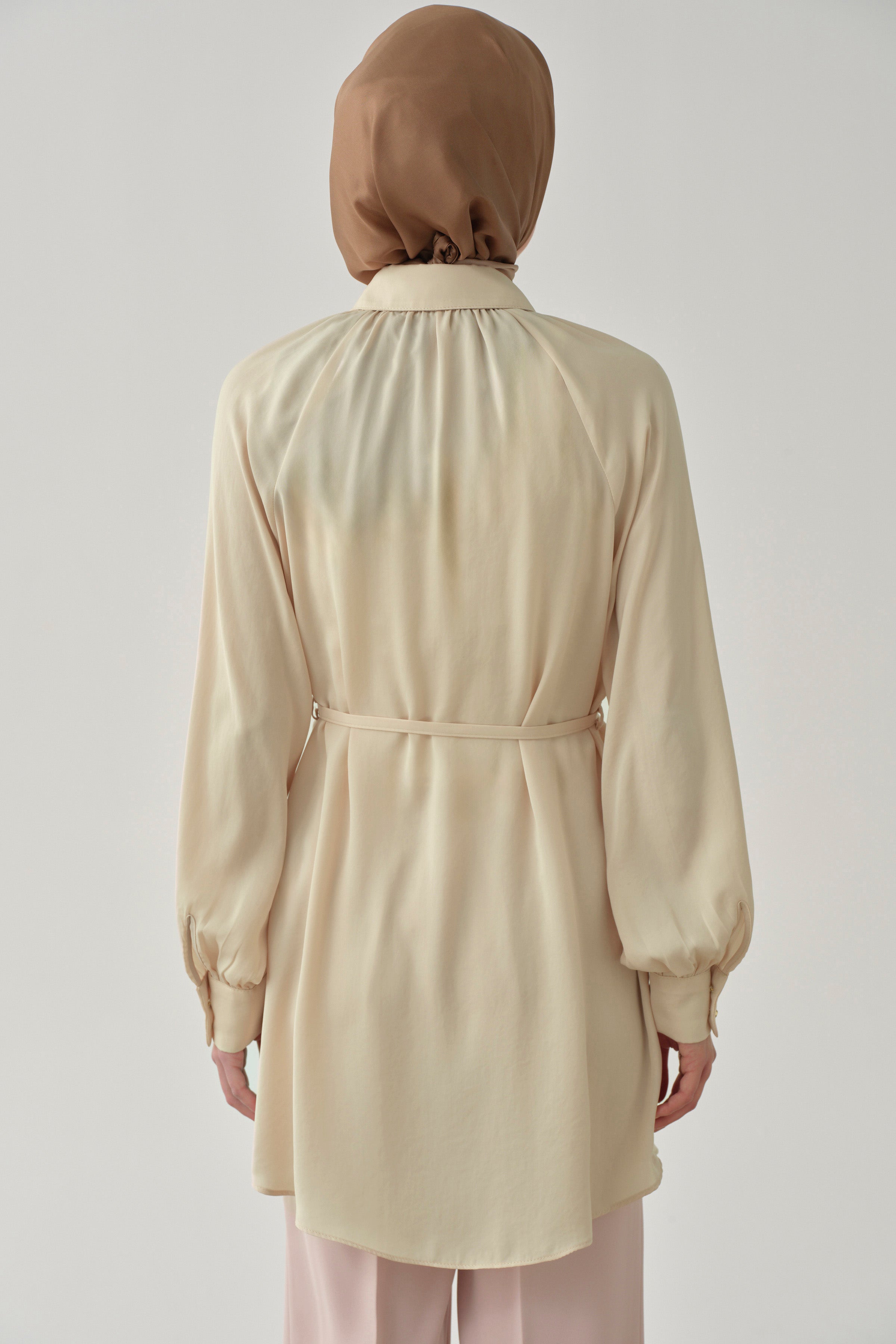 Büzgülü Çift Kat Kemerli Tunik - Taş TUGBA