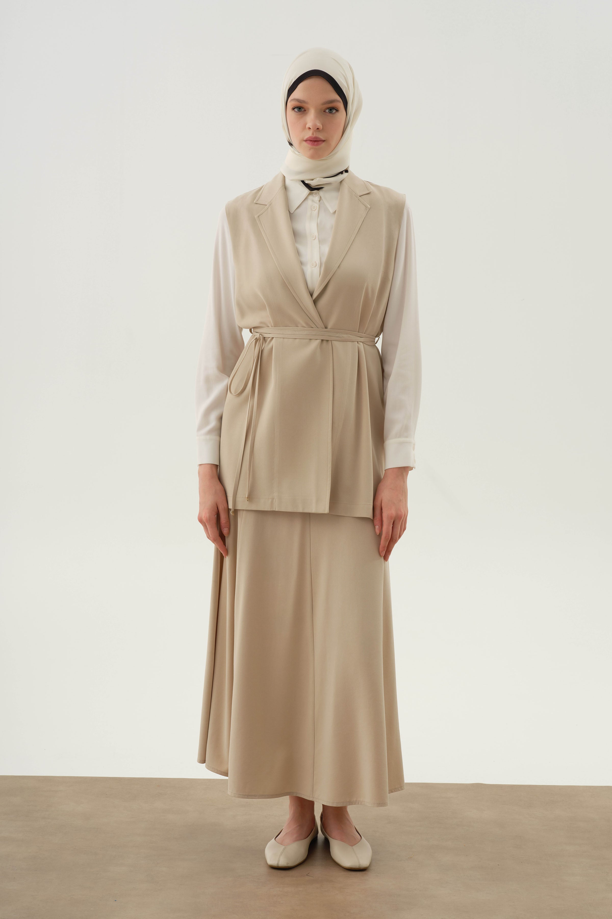 Çapraz Biye Kemerli Parçalı Etek - Bej TUGBA