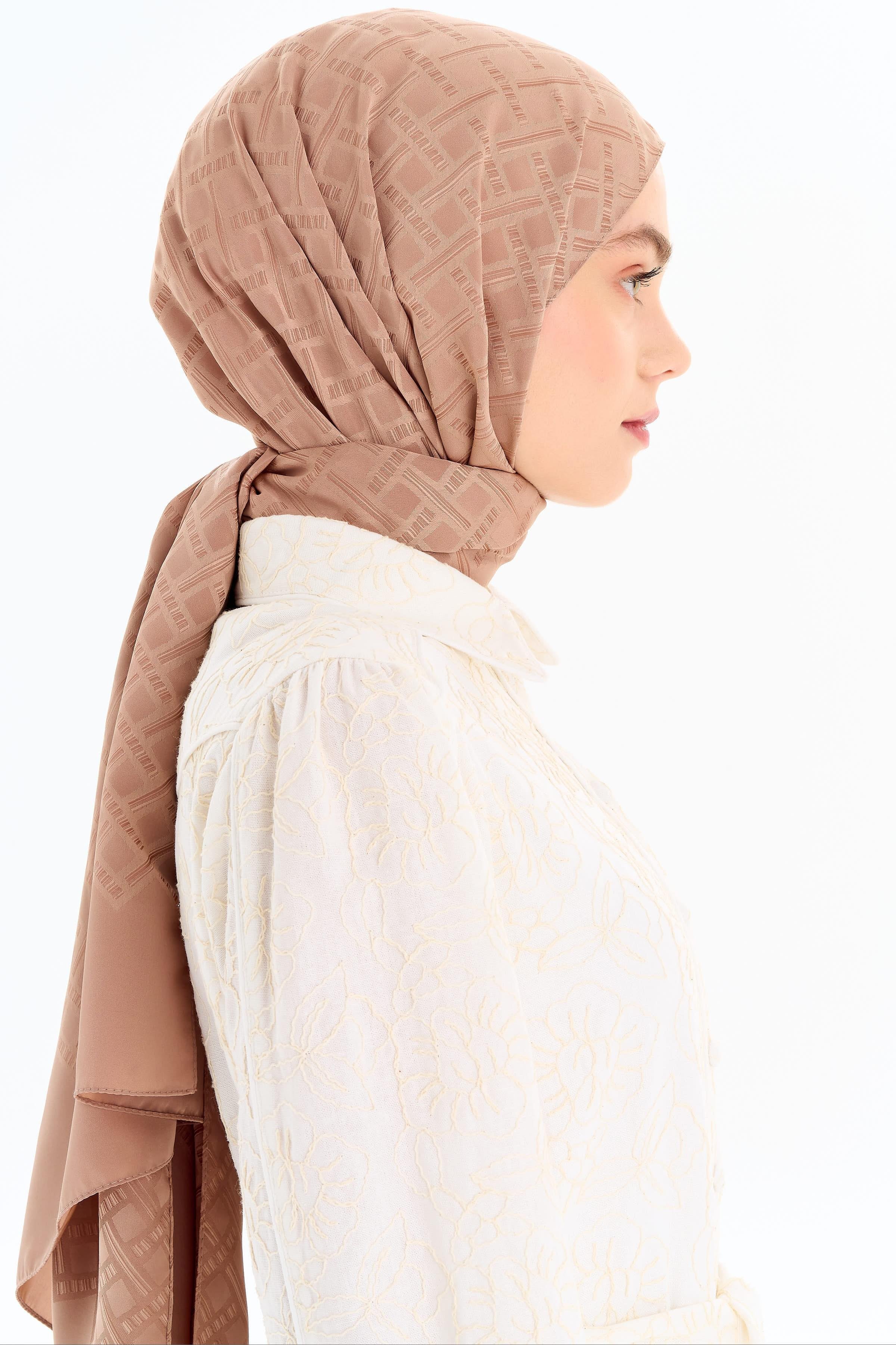 Kare Desen Capri Şal - Açık Kahve TUGBA