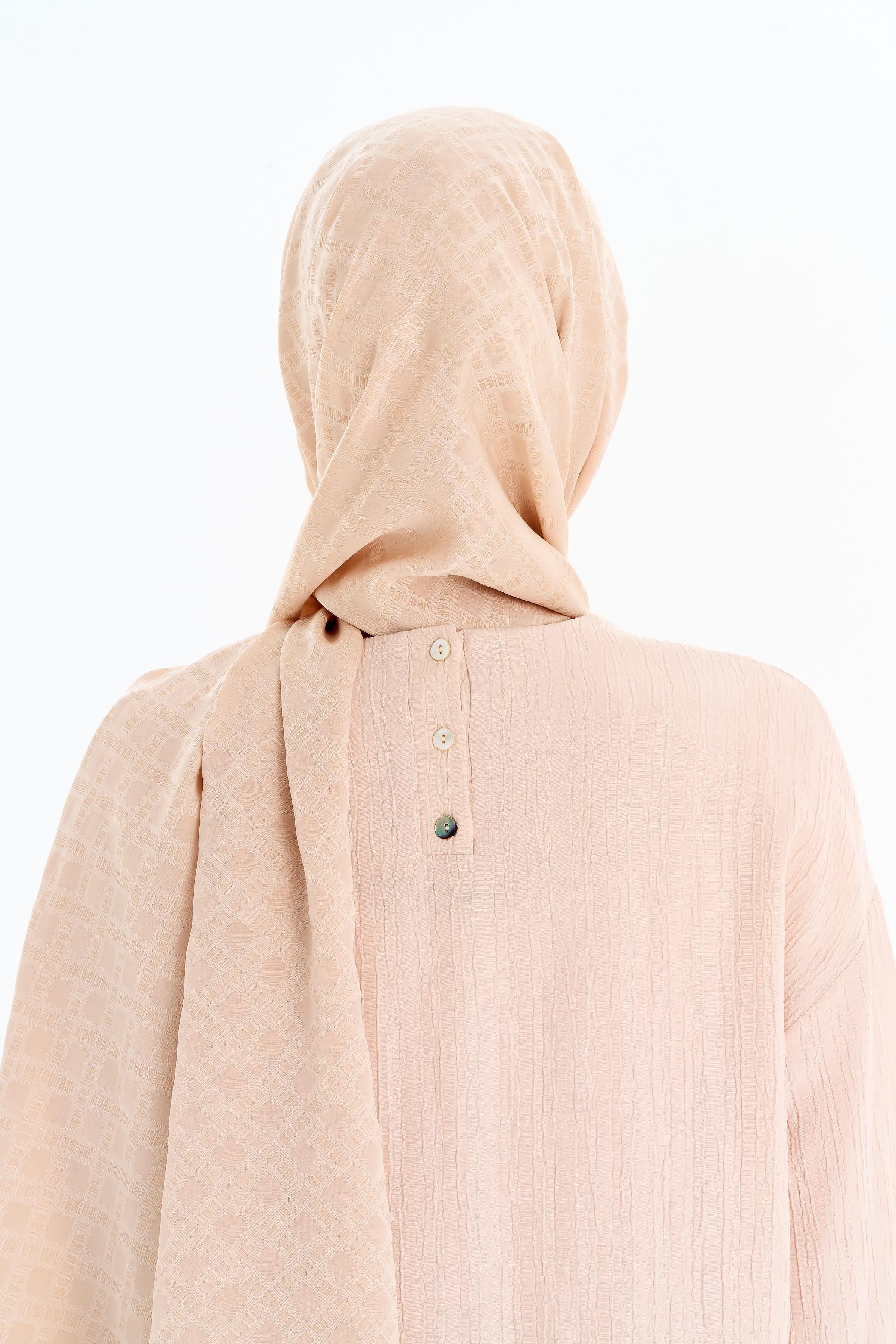 Kare Desen Capri Şal - Bej TUGBA