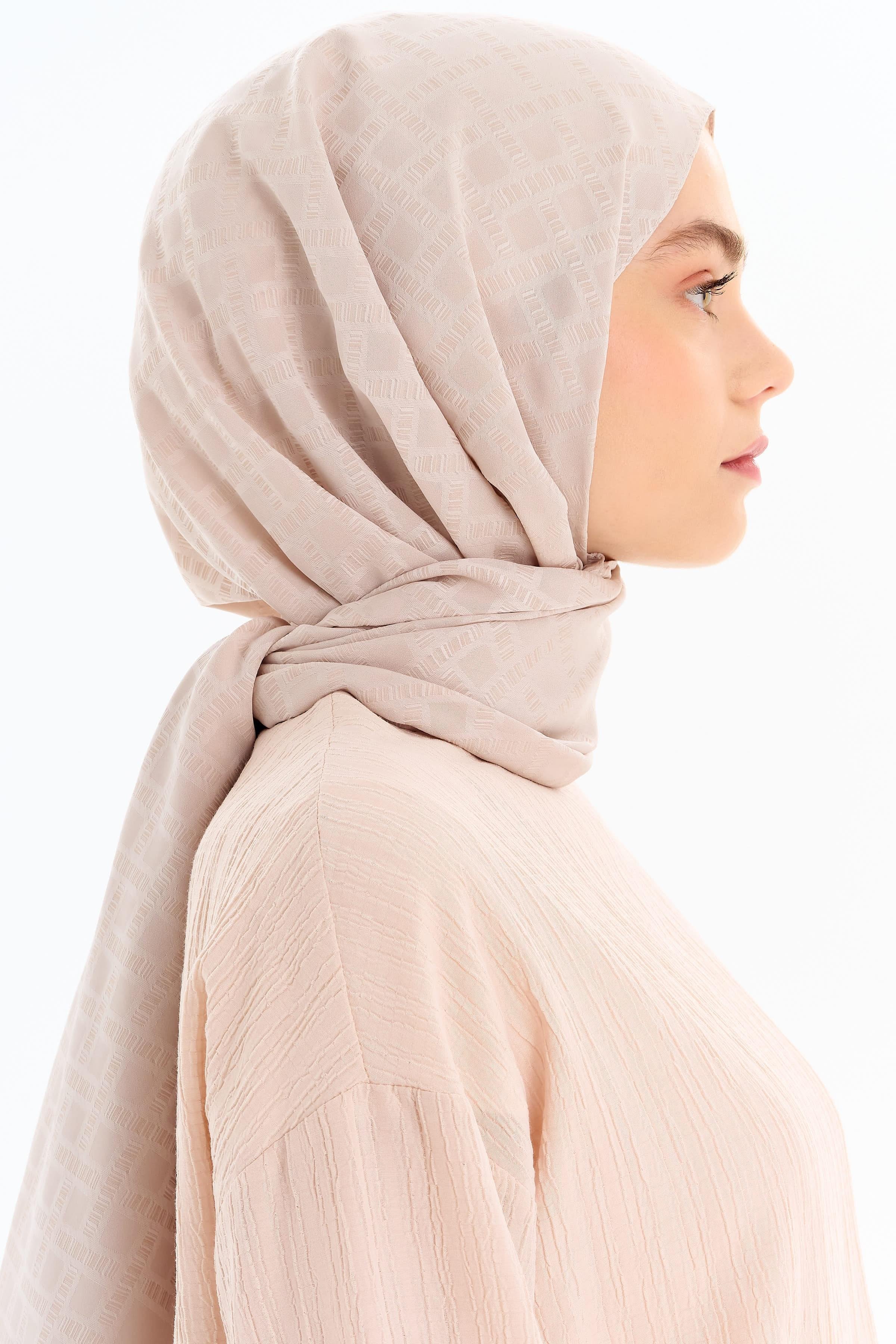 Kare Desen Capri Şal - Taş TUGBA