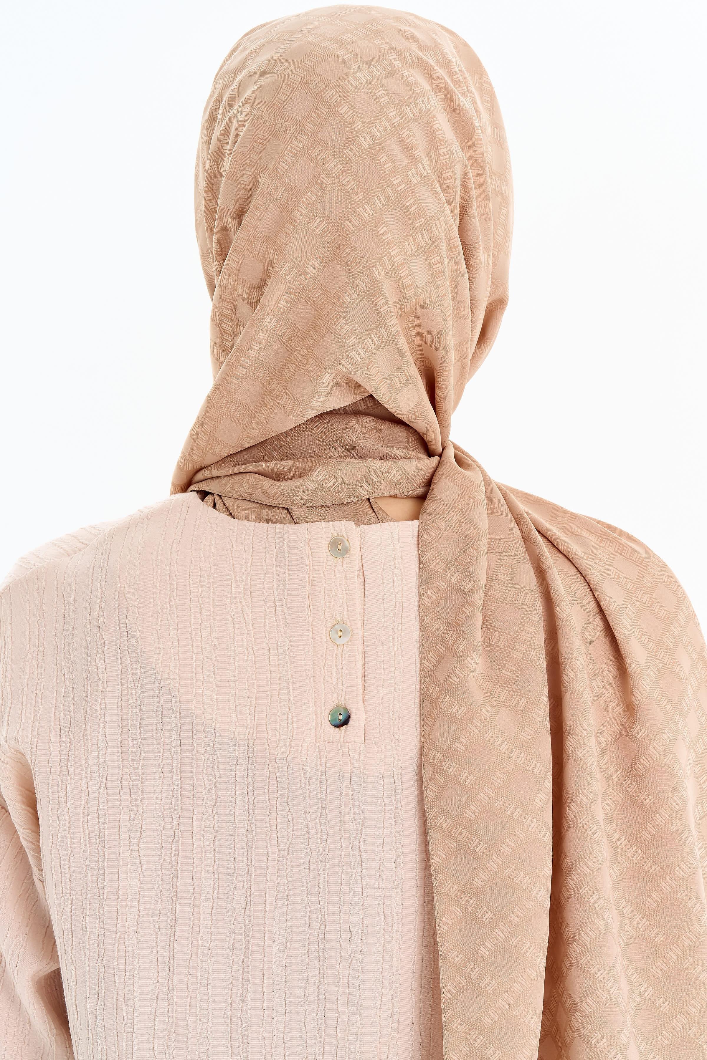 Kare Desen Capri Şal - Vizon TUGBA