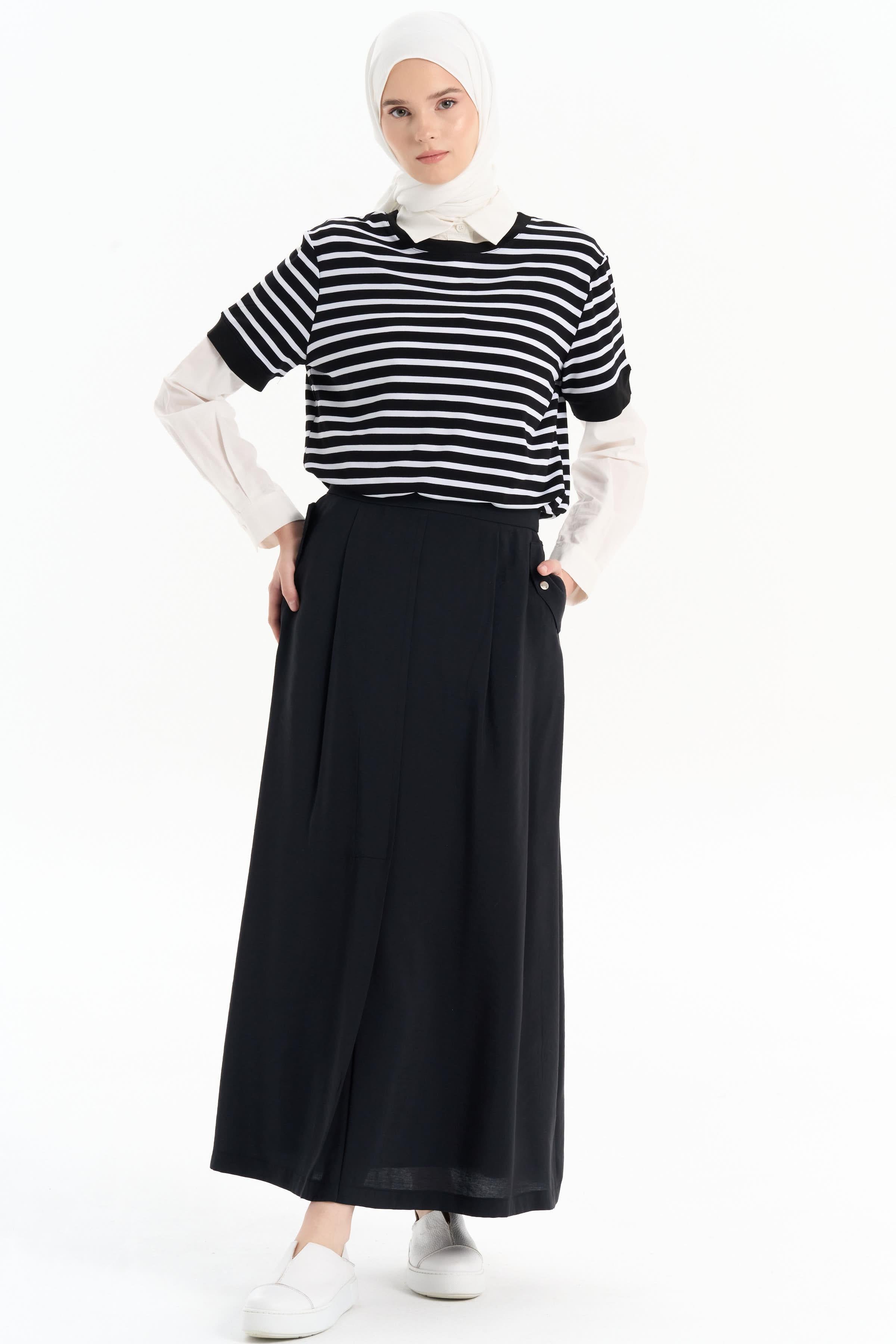 Cep Kapağı Detaylı Etek - Siyah TUGBA