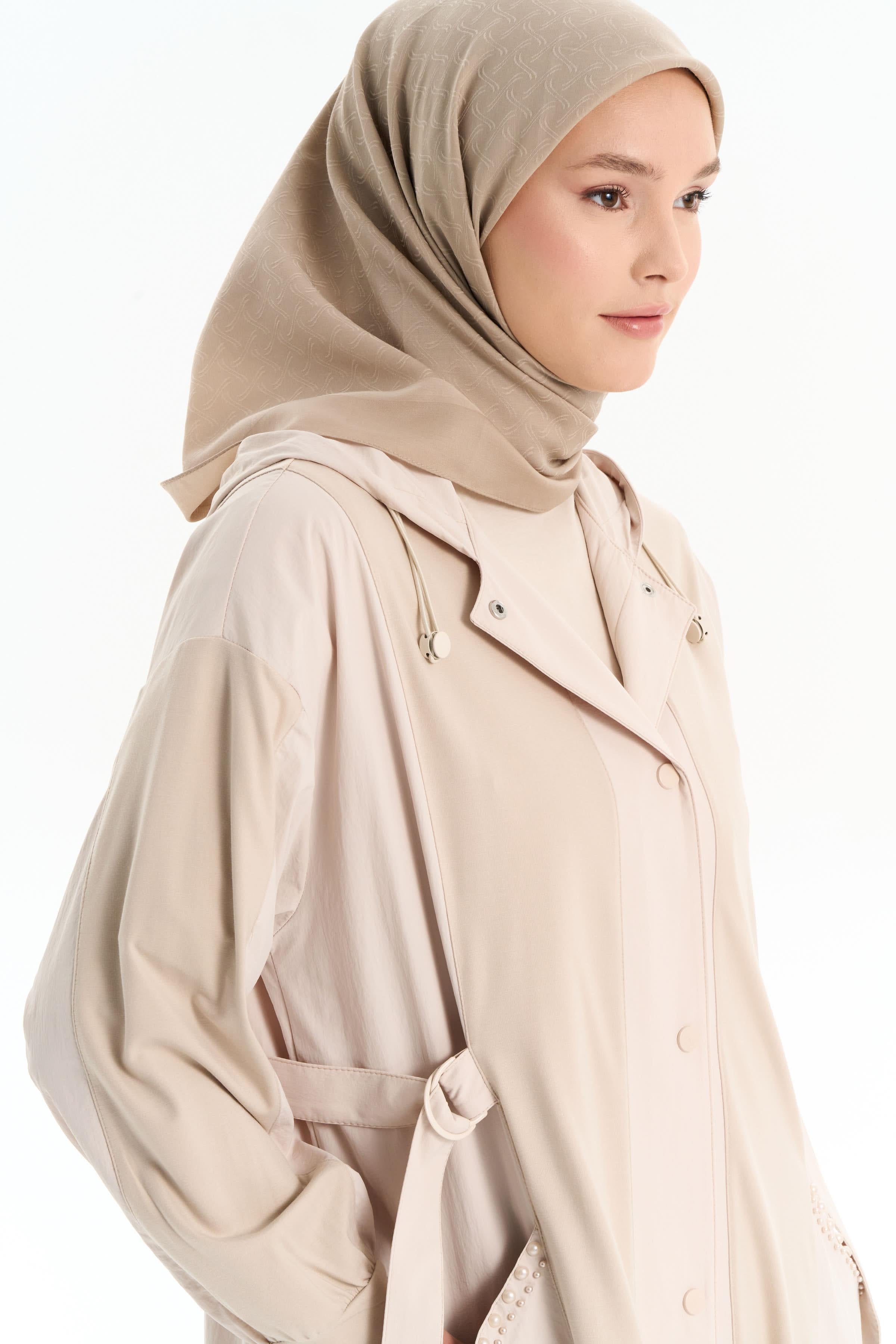 Cepler İnci Detaylı Garnili Pardesü - Bej TUGBA