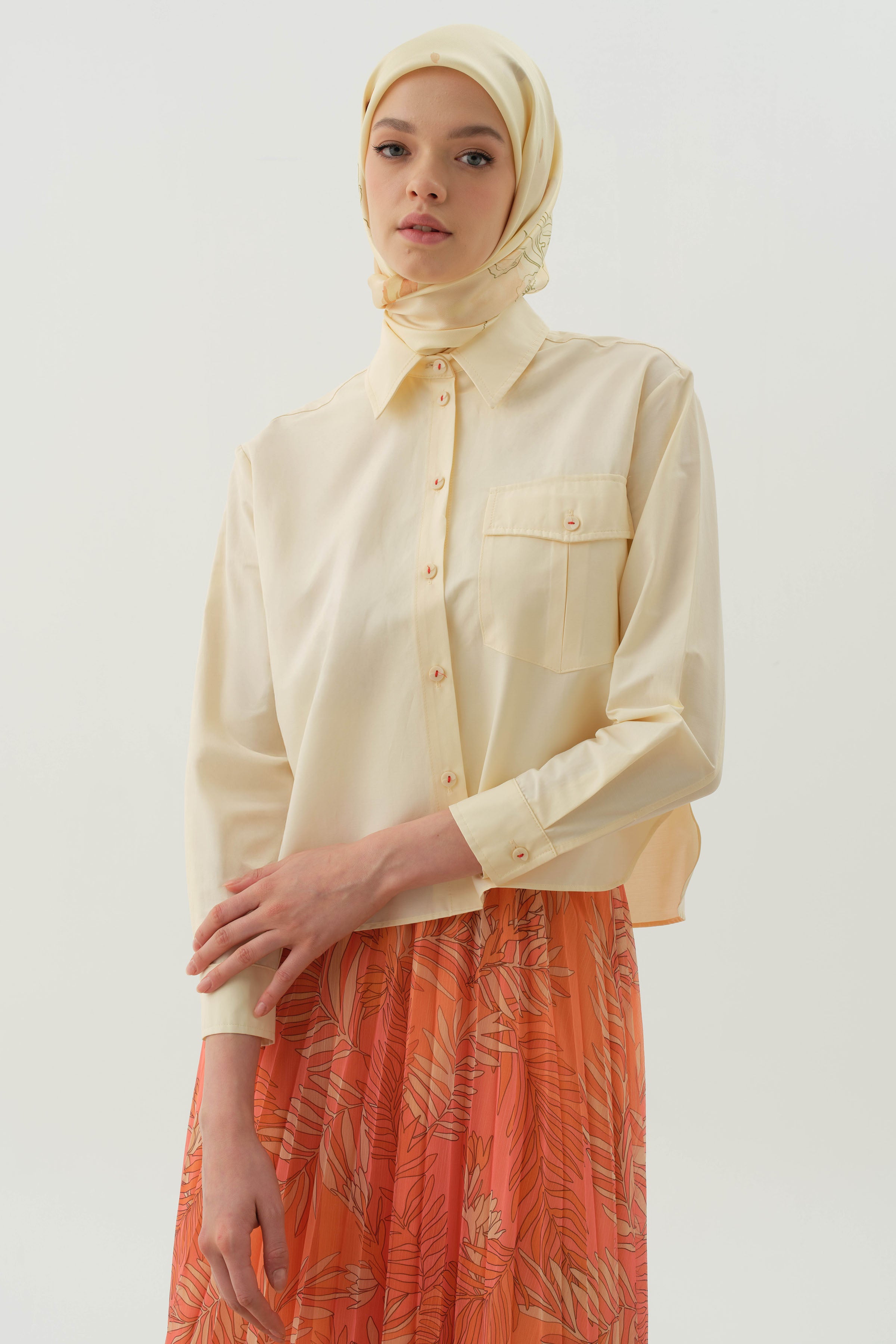 Cepli Crop Gömlek - Bej - Mercan TUGBA