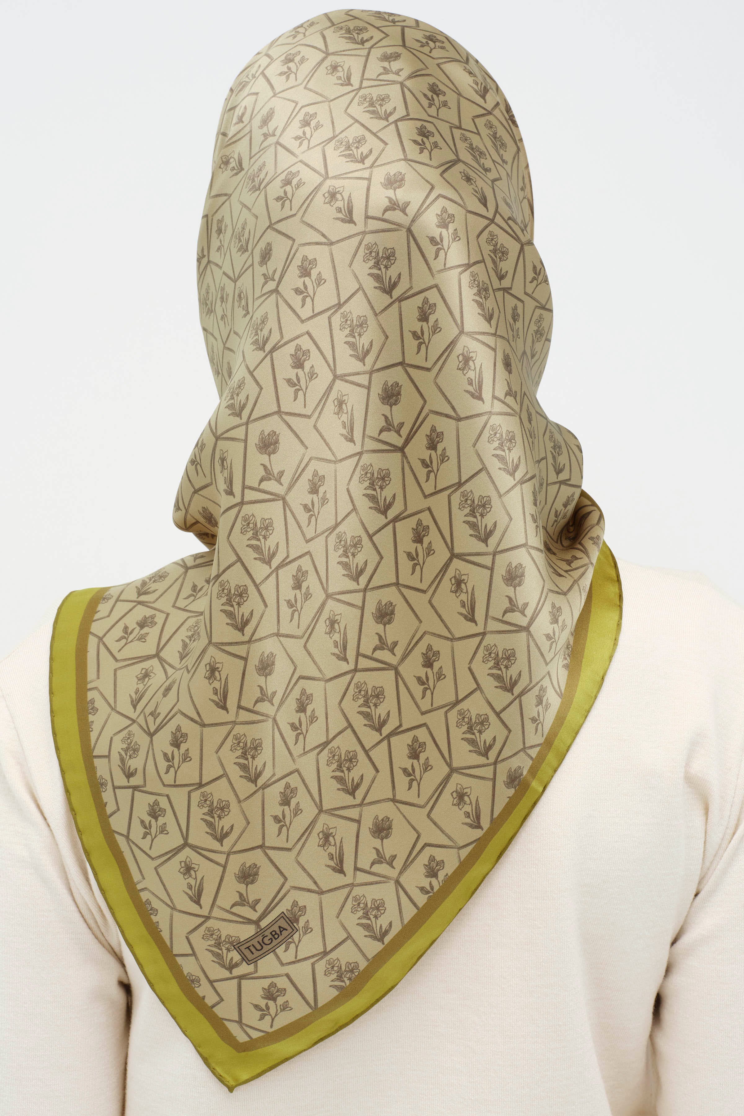 Çerçeveli Sura İpek Eşarp - Çağla TUGBA