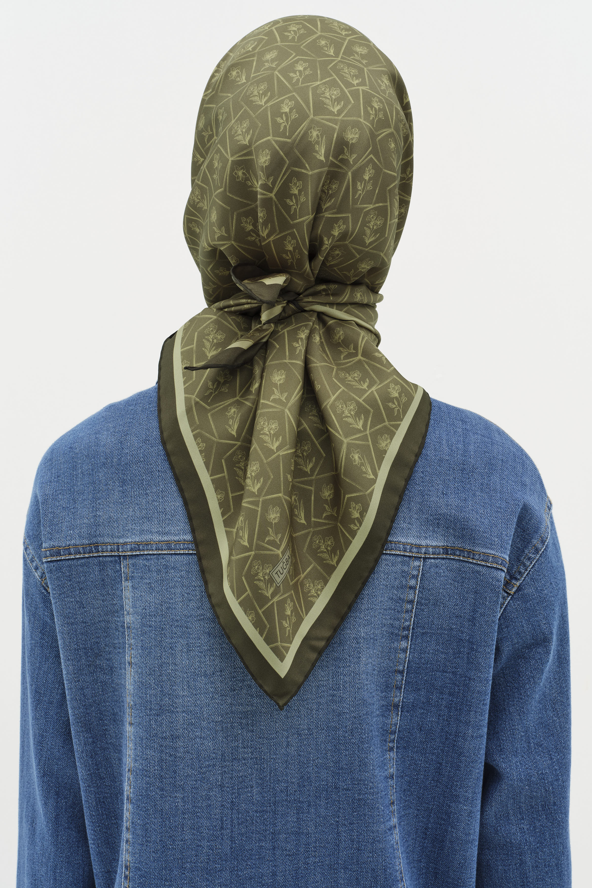 Çerçeveli Sura İpek Eşarp - Fıstık Yeşili TUGBA