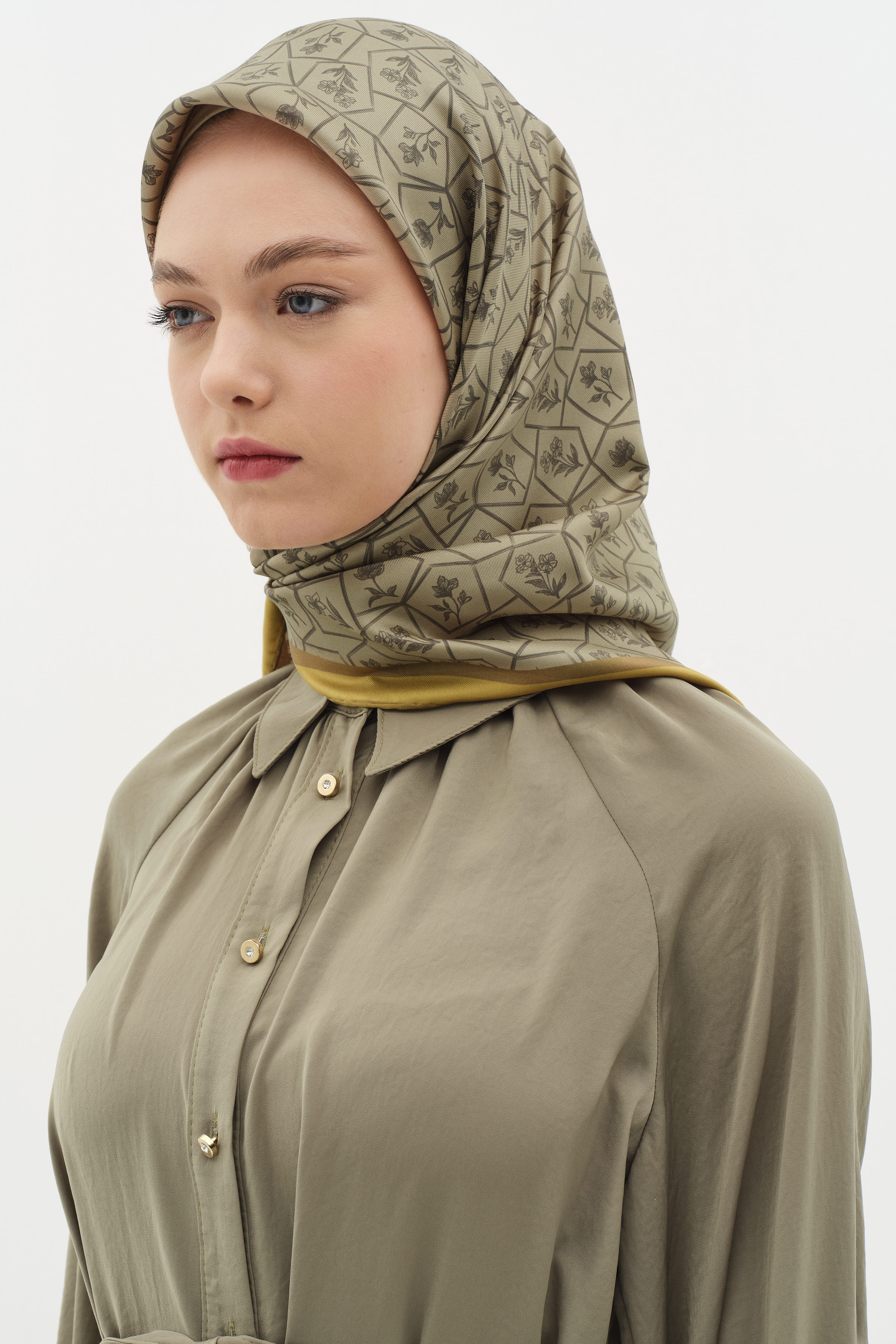 Çerçeveli Twill İpek Eşarp - Çağla TUGBA