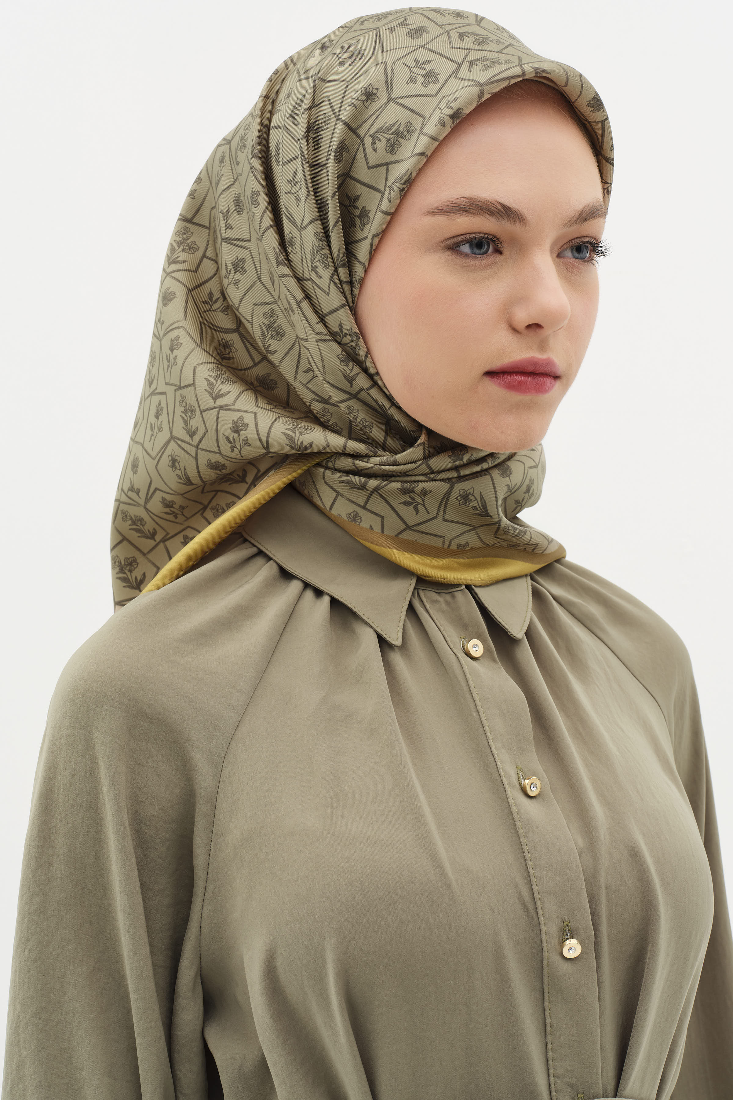 Çerçeveli Twill İpek Eşarp - Çağla TUGBA