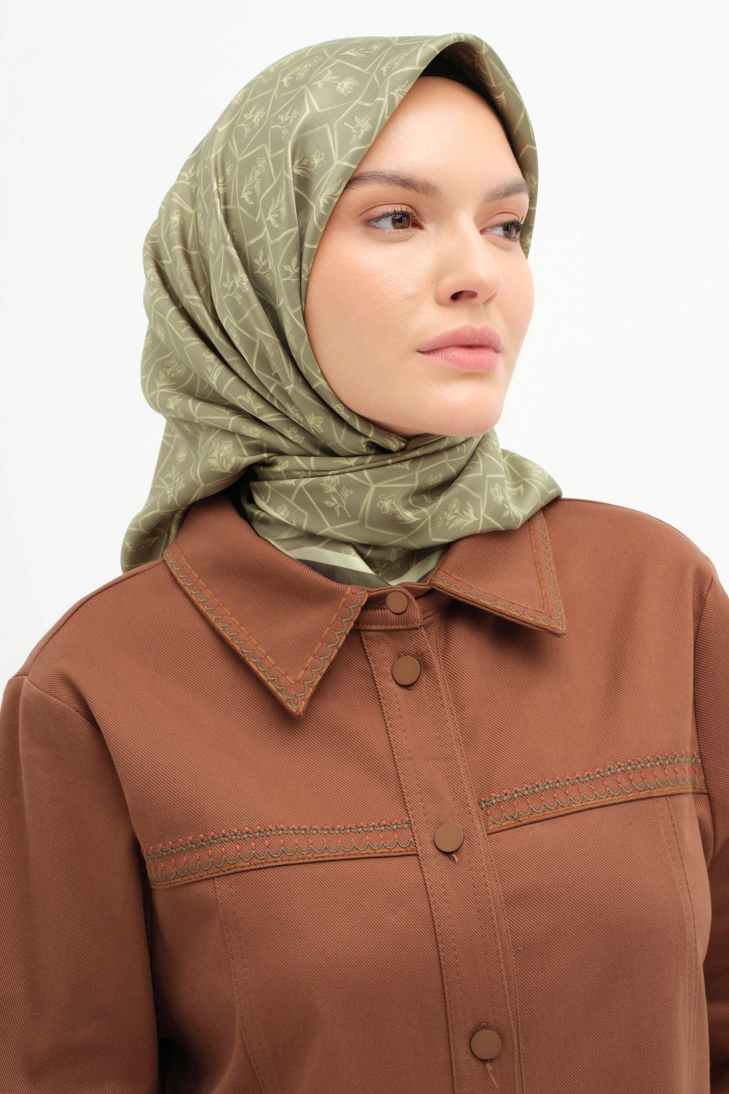 Çerçeveli Twill İpek Eşarp - Fıstık Yeşili TUGBA