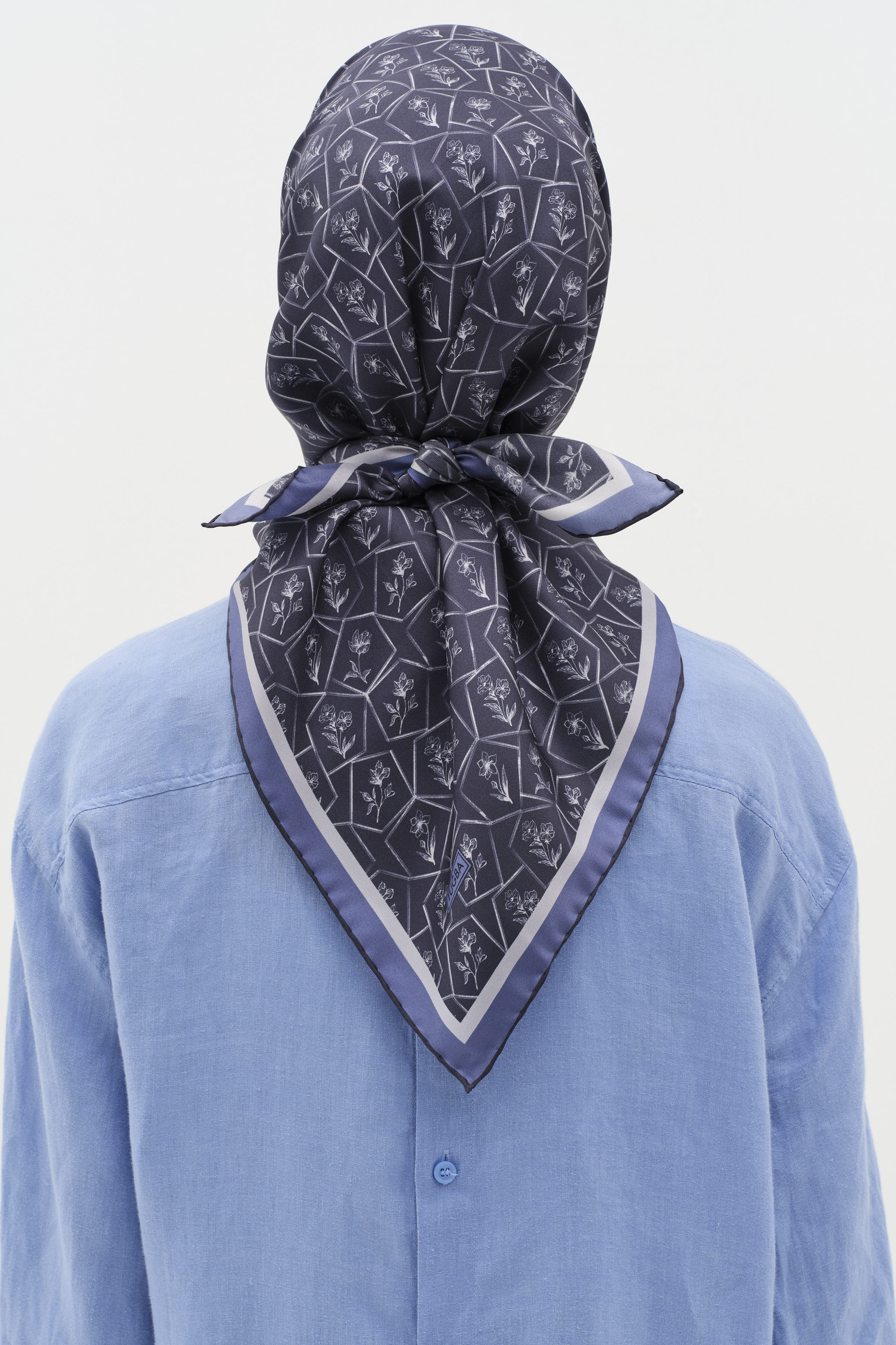 Çerçeveli Twill İpek Eşarp - Lacivert TUGBA