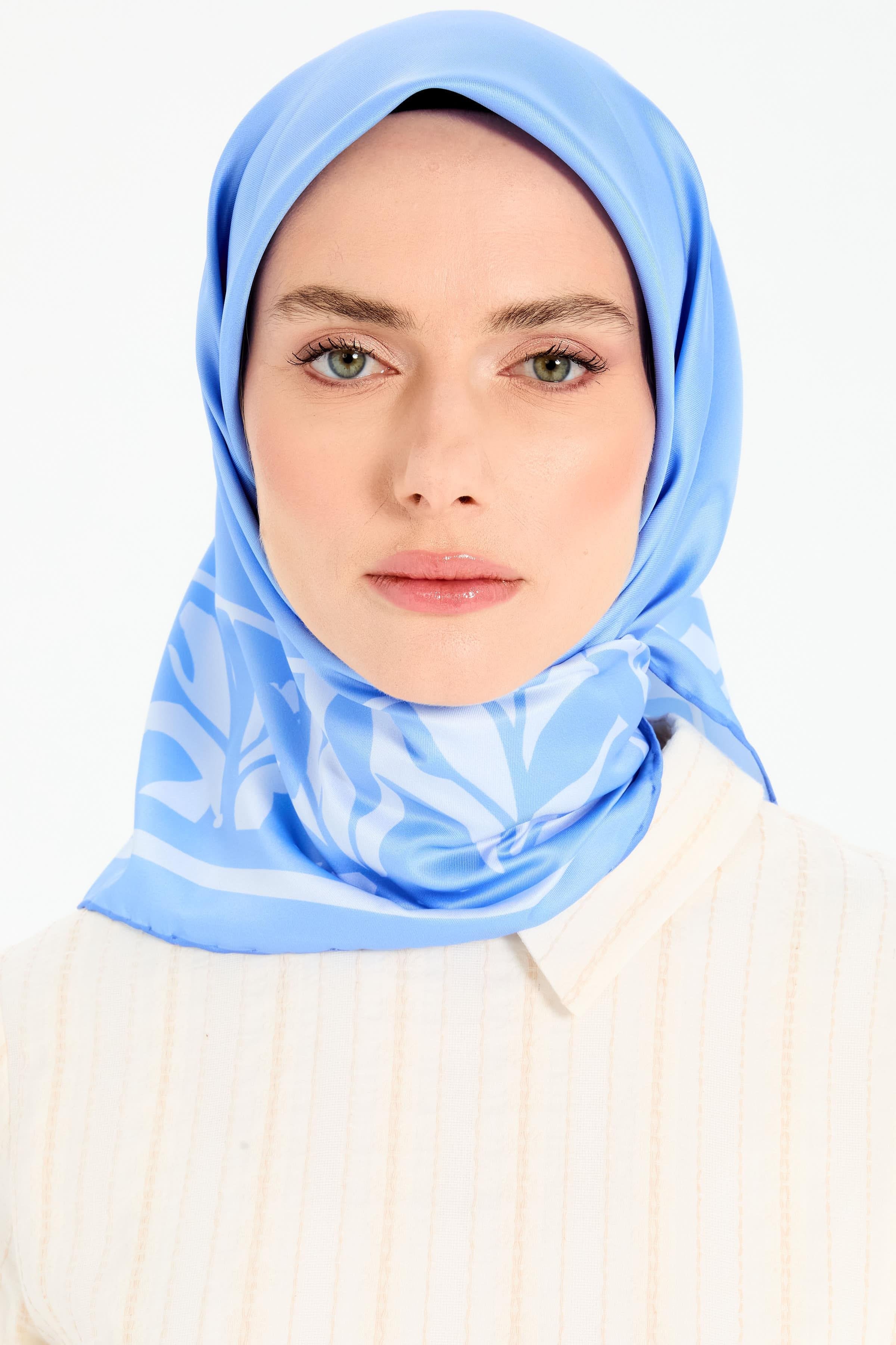 Çiçek Çerçeve Desenli Stil Eşarp - Lila TUGBA