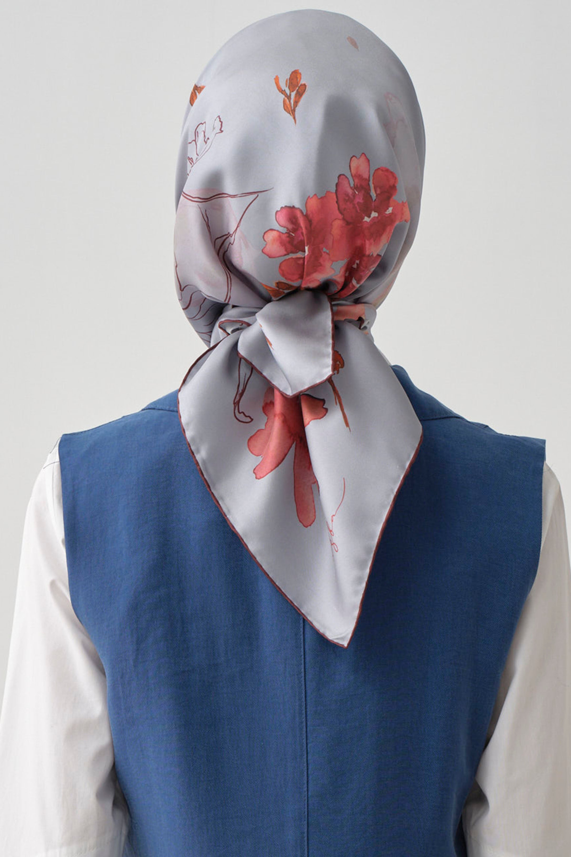 Süregan Twill İpek Eşarp - İndigo TUGBA