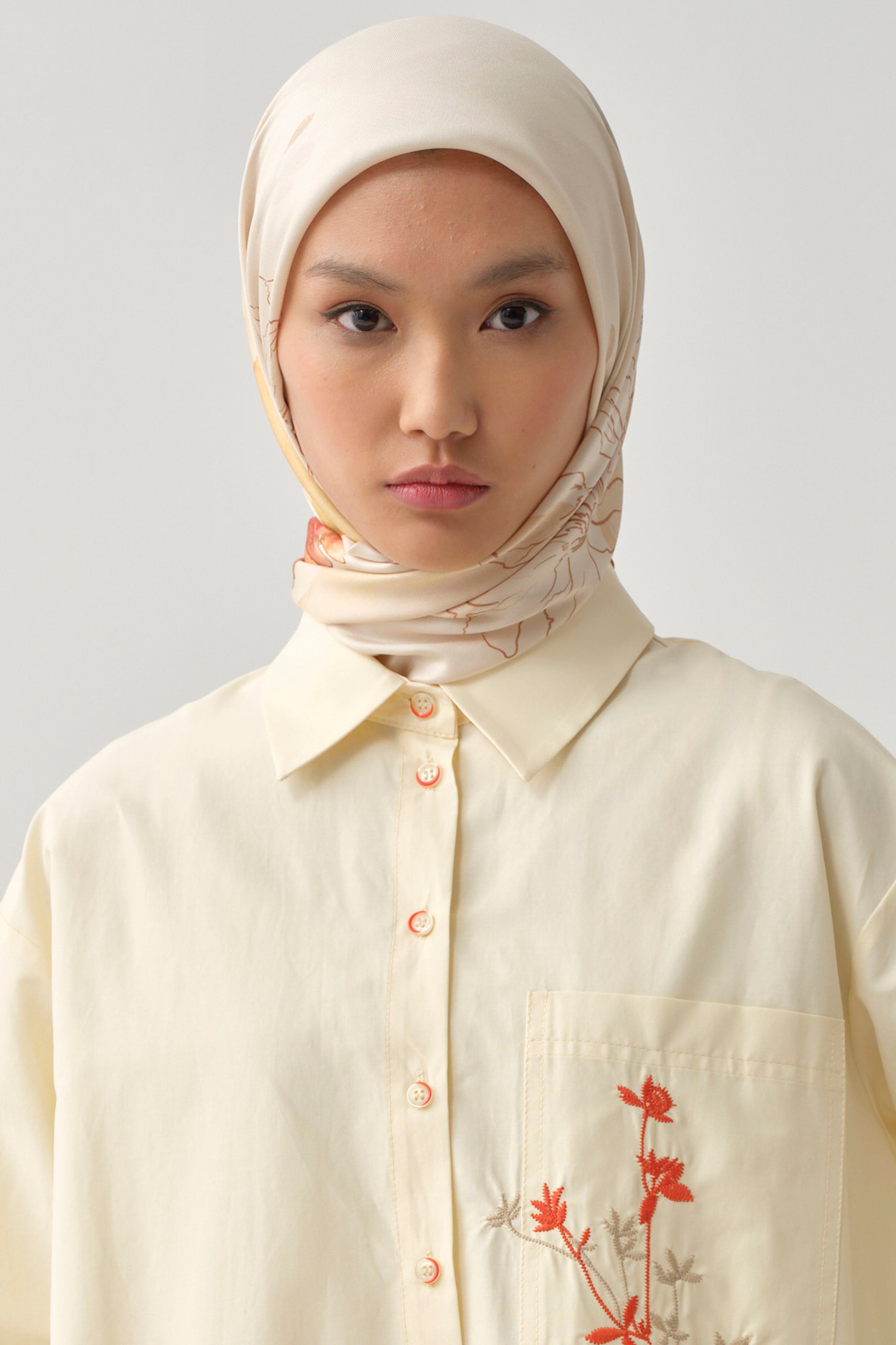 Süregan Twill İpek Eşarp - Krem TUGBA