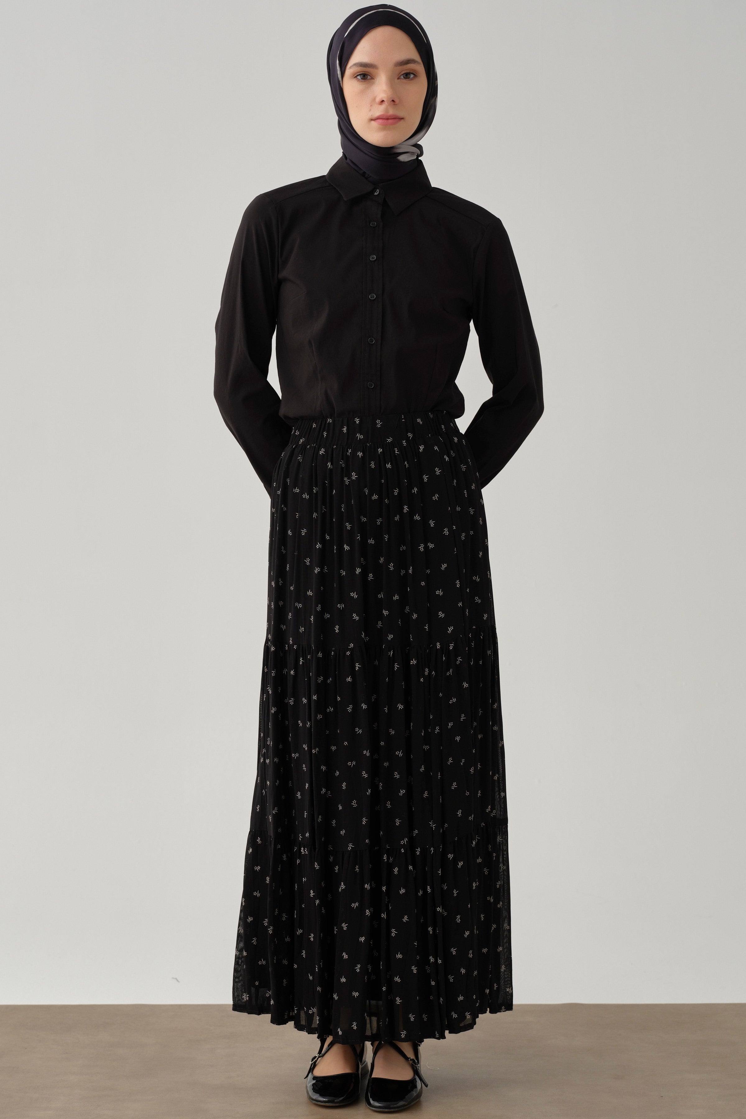 Çiçek Desenli Etek - Siyah TUGBA