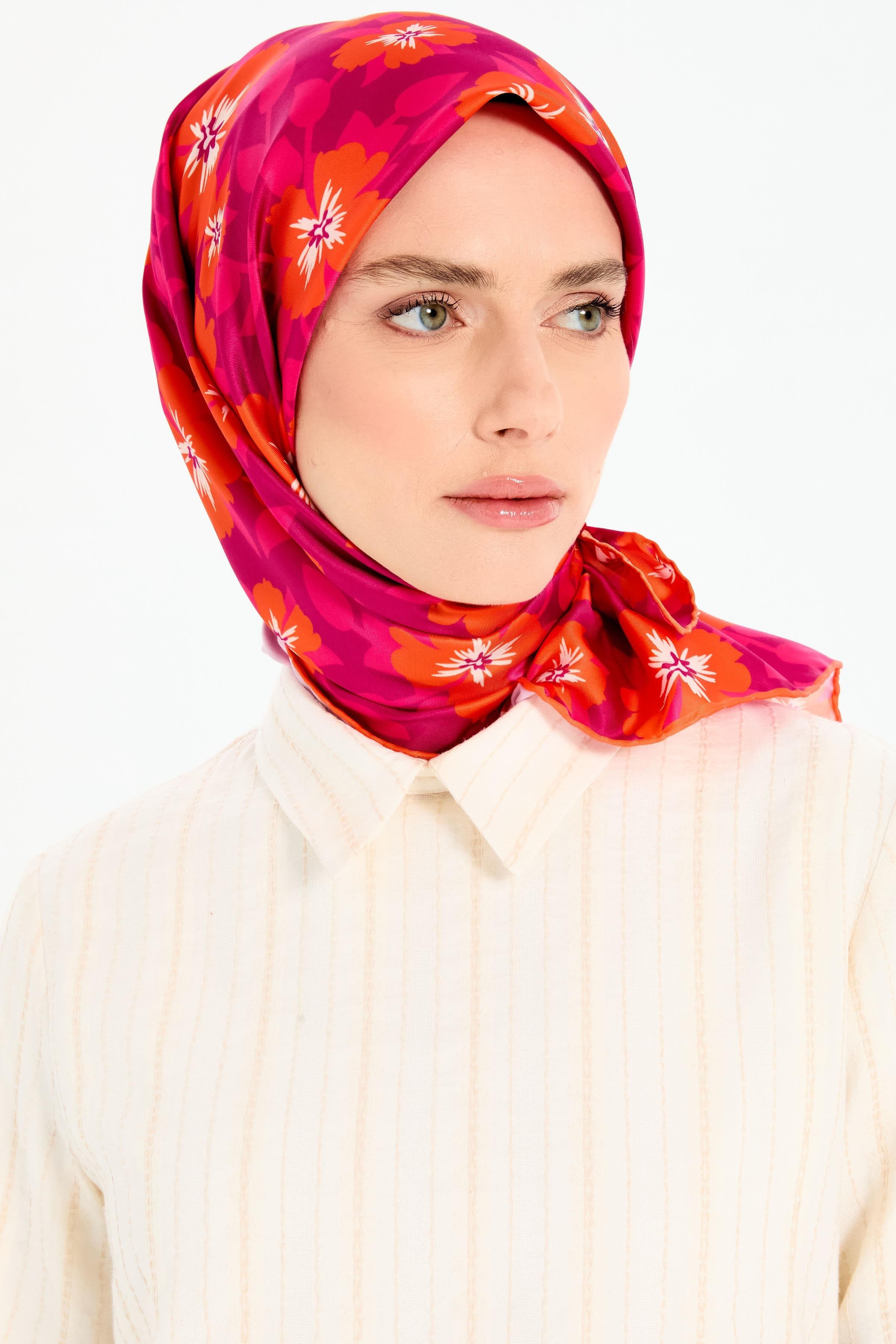 Çiçek Desenli Stil Eşarp - Oranj TUGBA