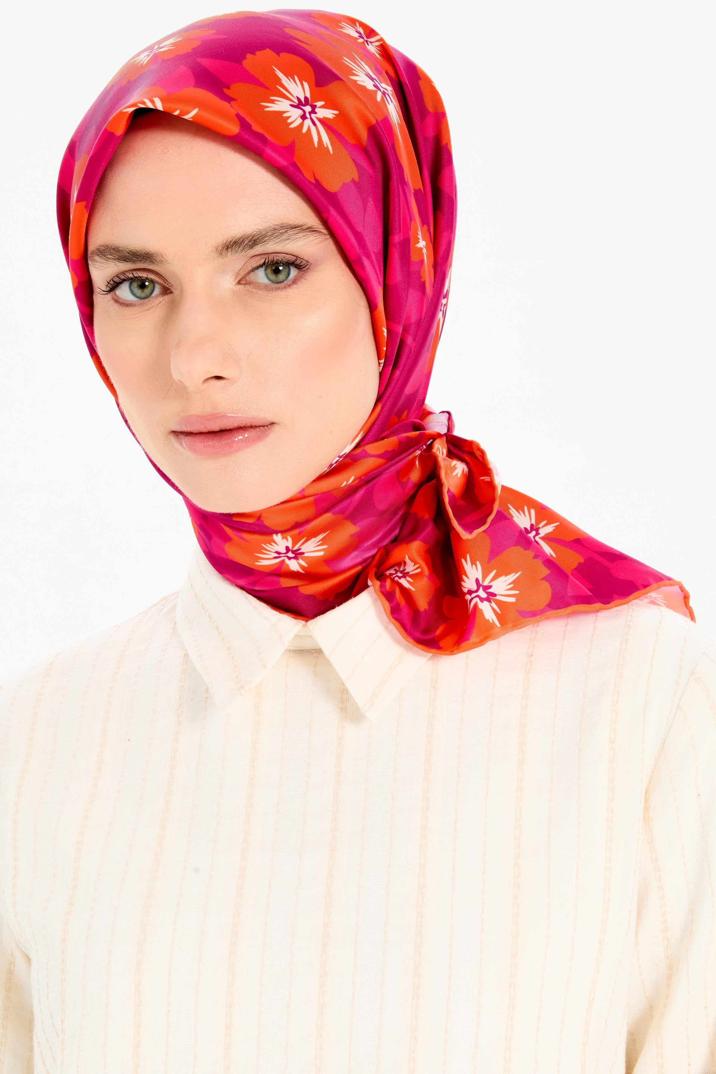 Çiçek Desenli Stil Eşarp - Oranj TUGBA