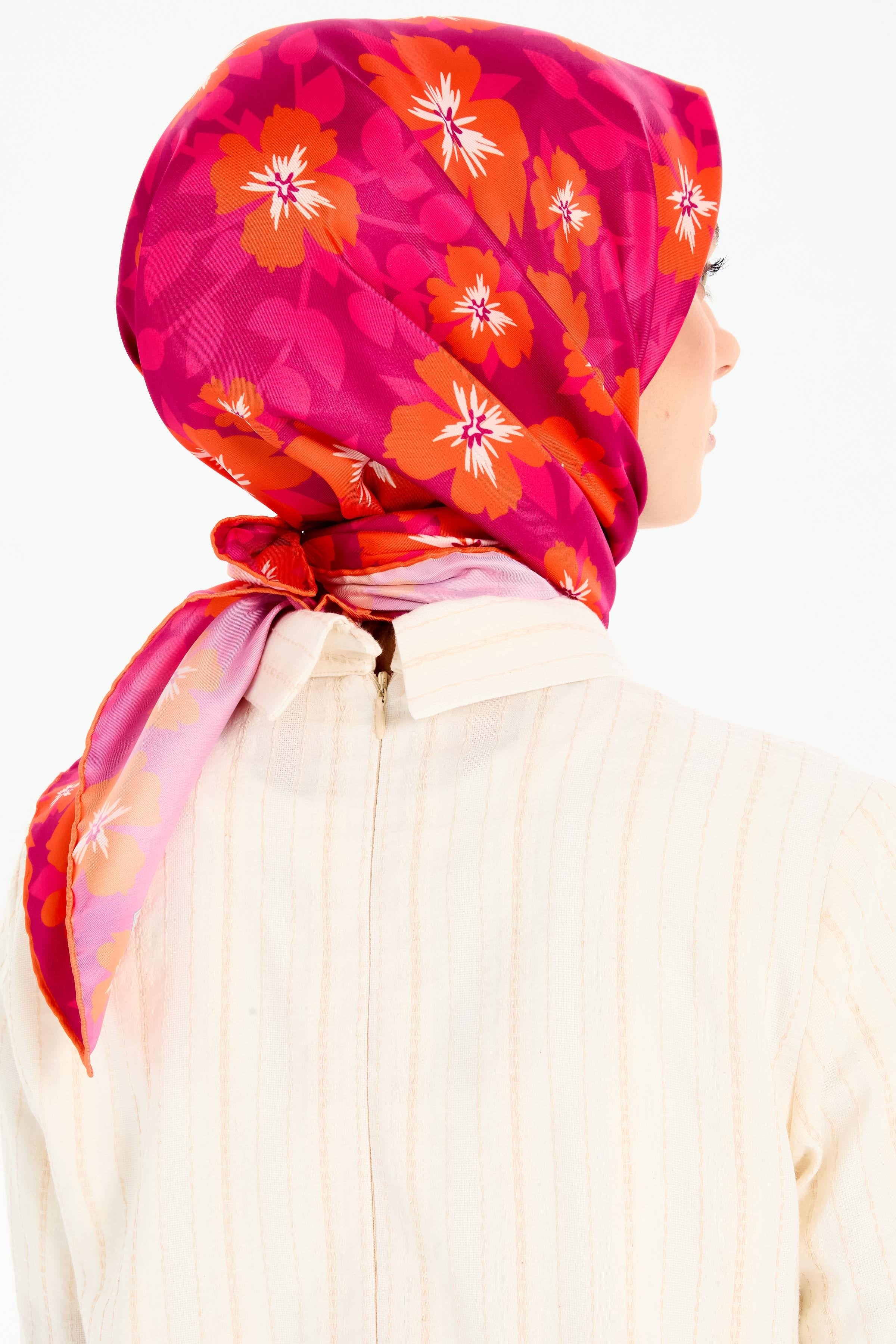 Çiçek Desenli Stil Eşarp - Oranj TUGBA