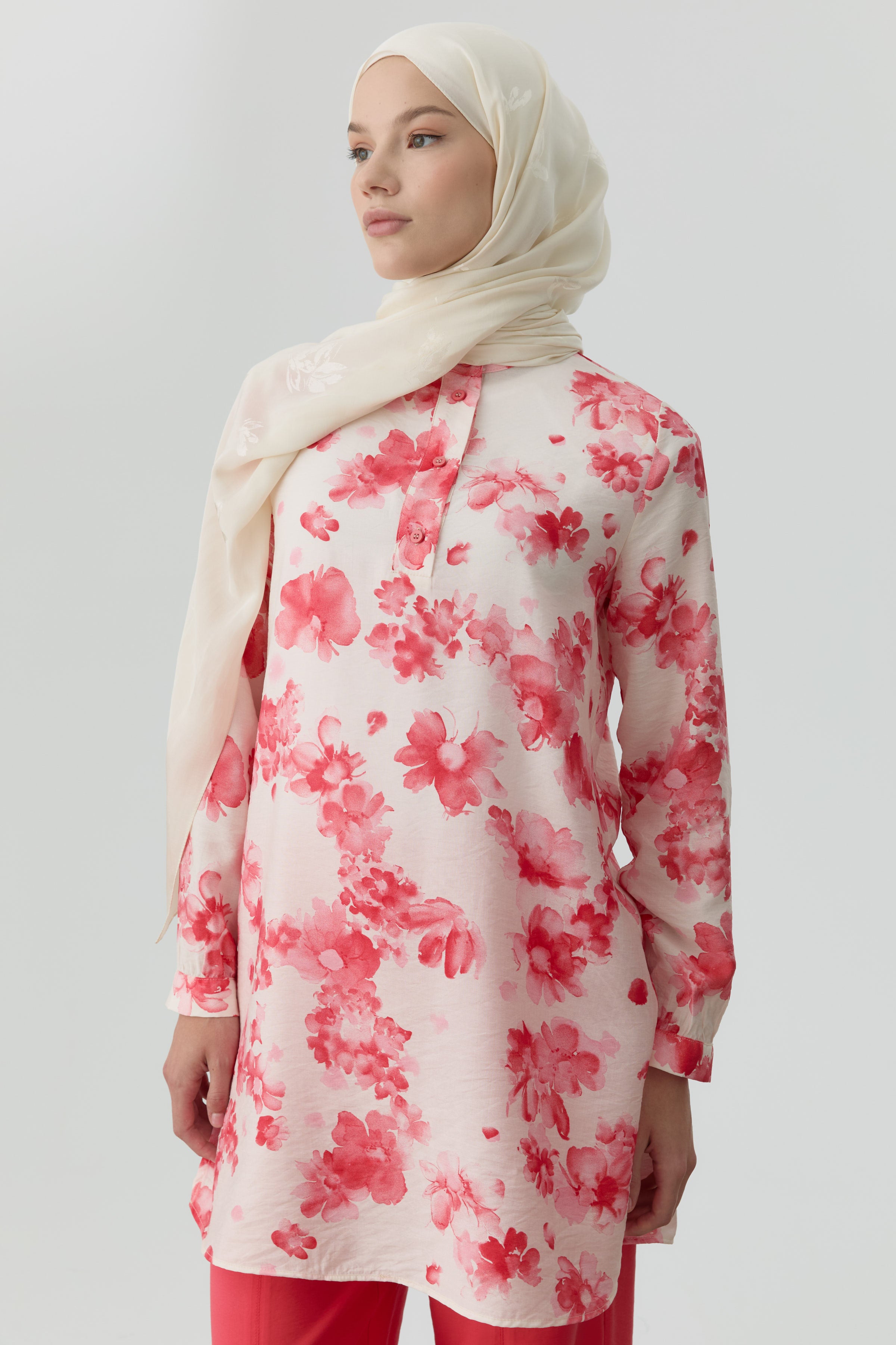 Çiçek Desenli Yırtmaçlı Tunik - Pembe TUGBA