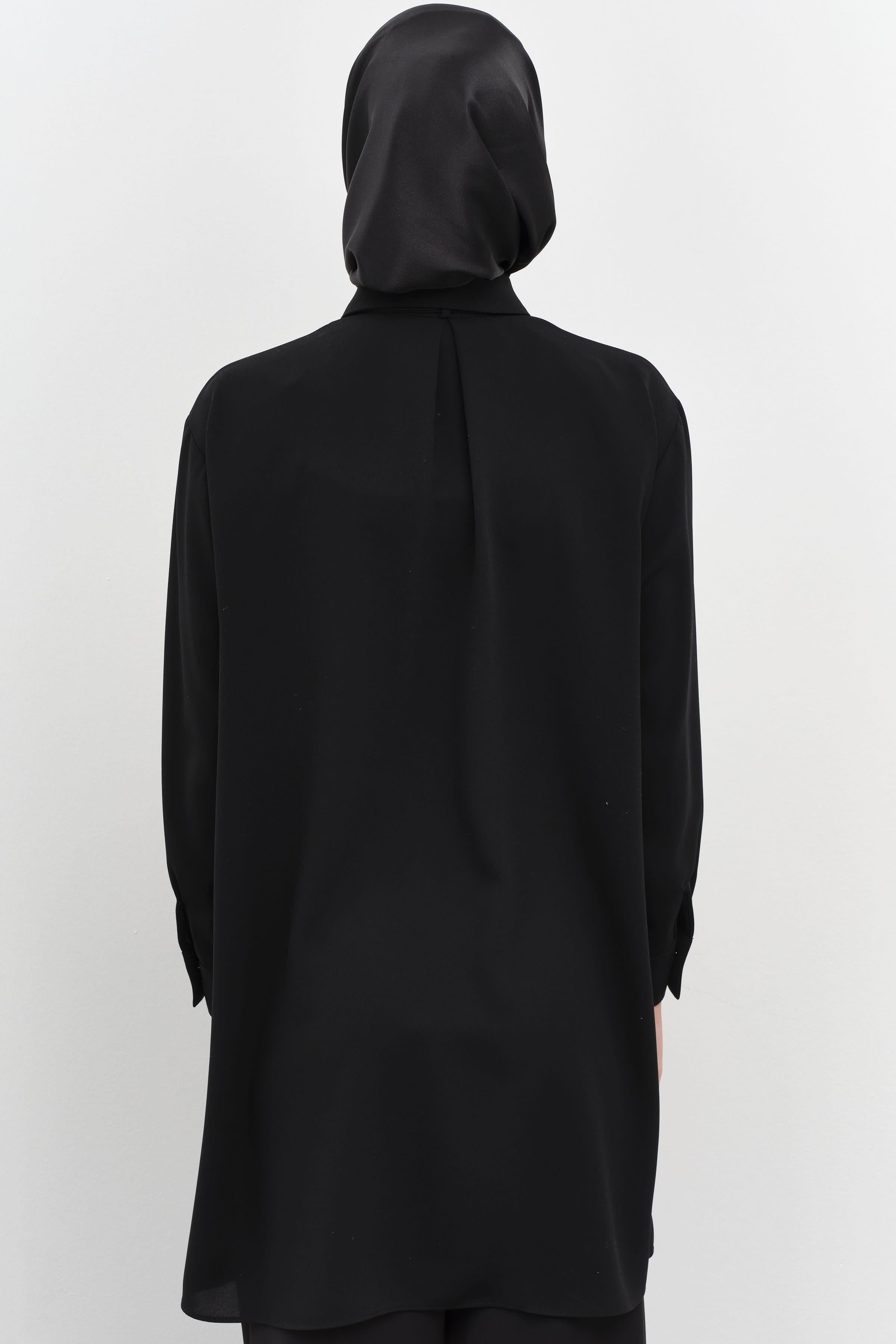 Çiçekli Kravat Detaylı Tunik - Siyah TUGBA