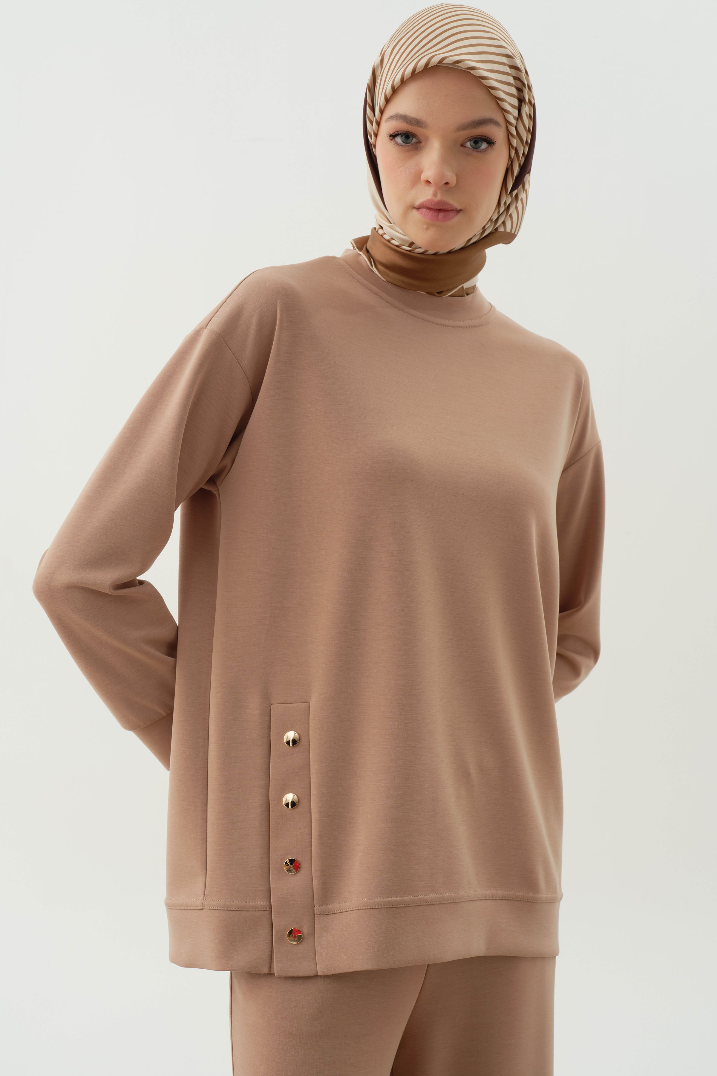 Çıtçıt Yırtmaç Detaylı Örme Tunik - Fındık TUGBA