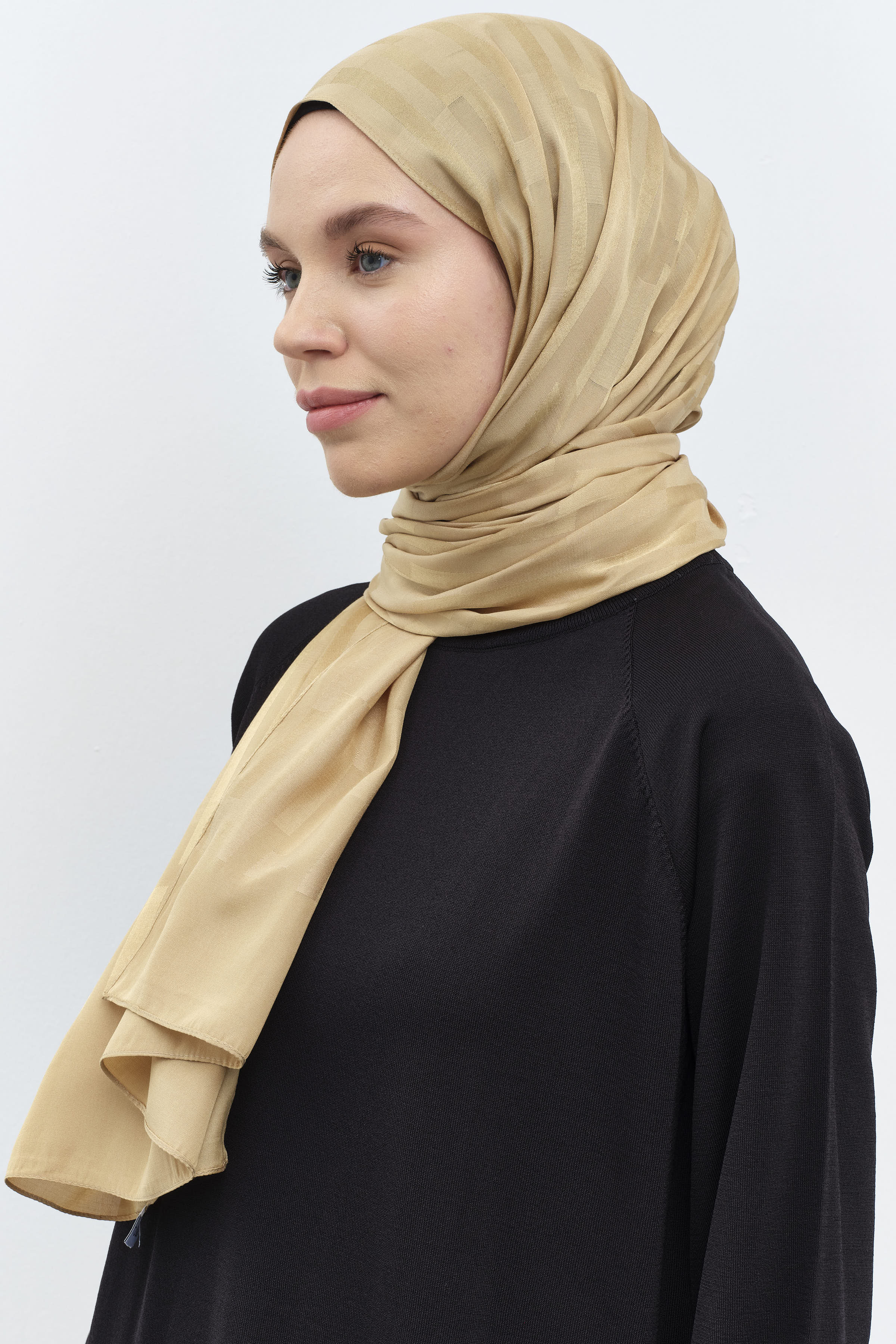 Çizgi Desen Viskon Şal - Altın TUGBA