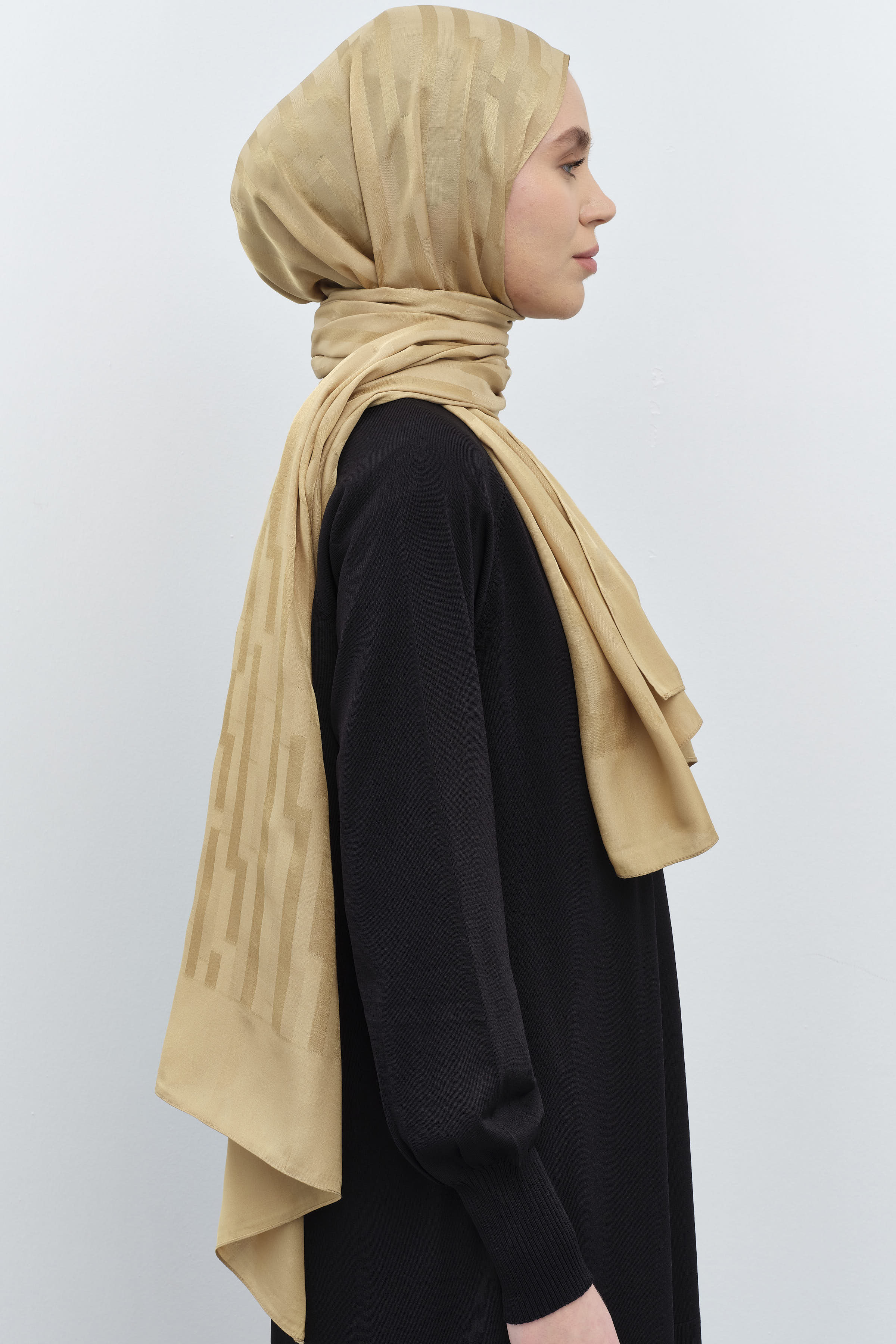 Çizgi Desen Viskon Şal - Altın TUGBA