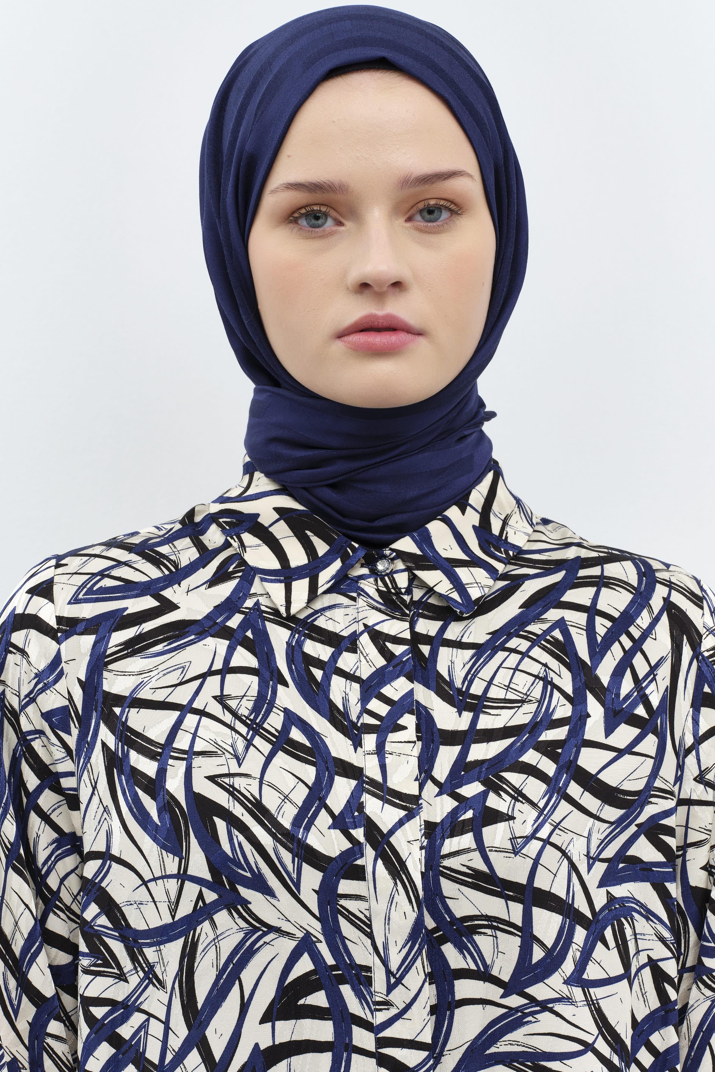 Çizgi Desen Viskon Şal - Lacivert TUGBA