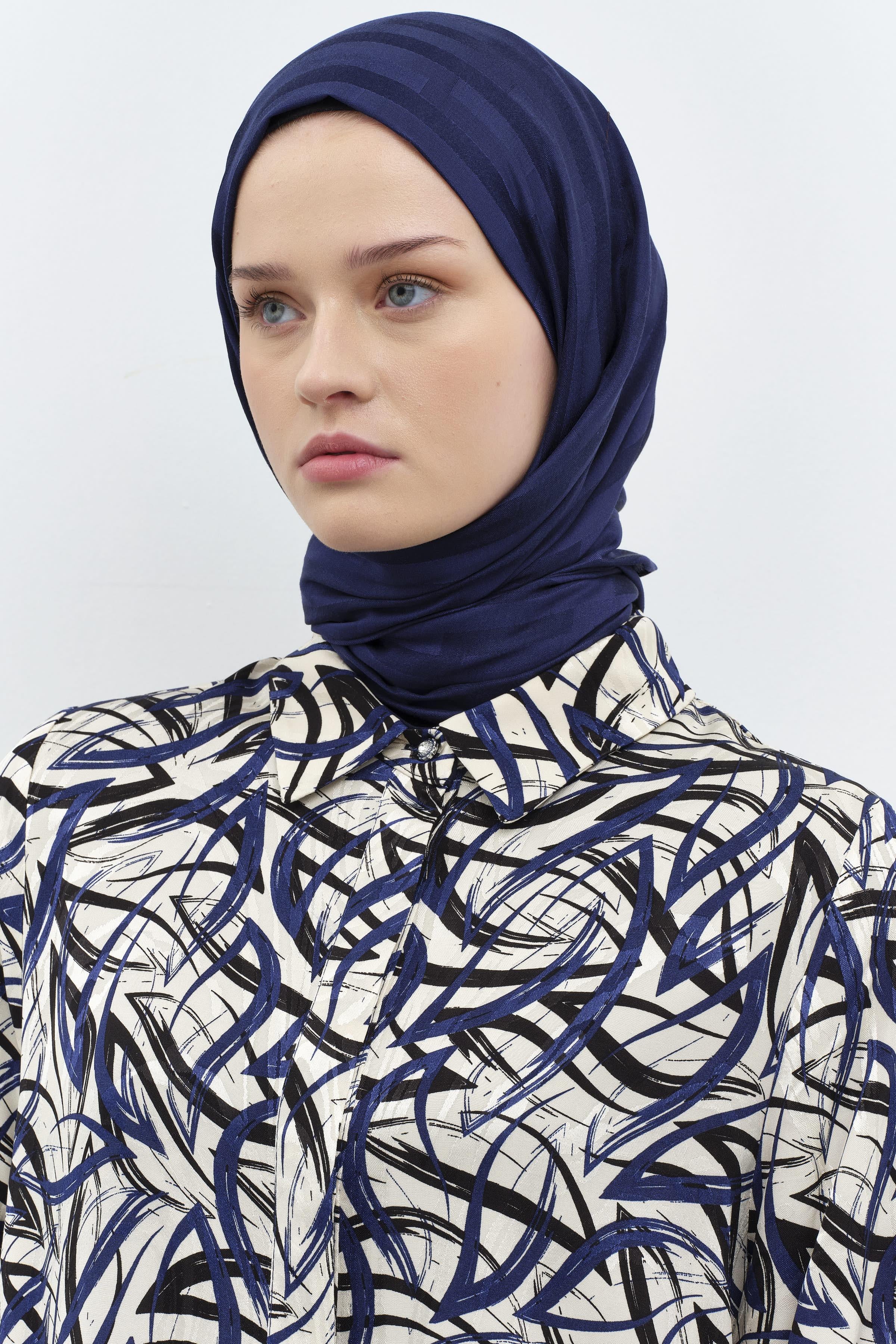 Çizgi Desen Viskon Şal - Lacivert TUGBA