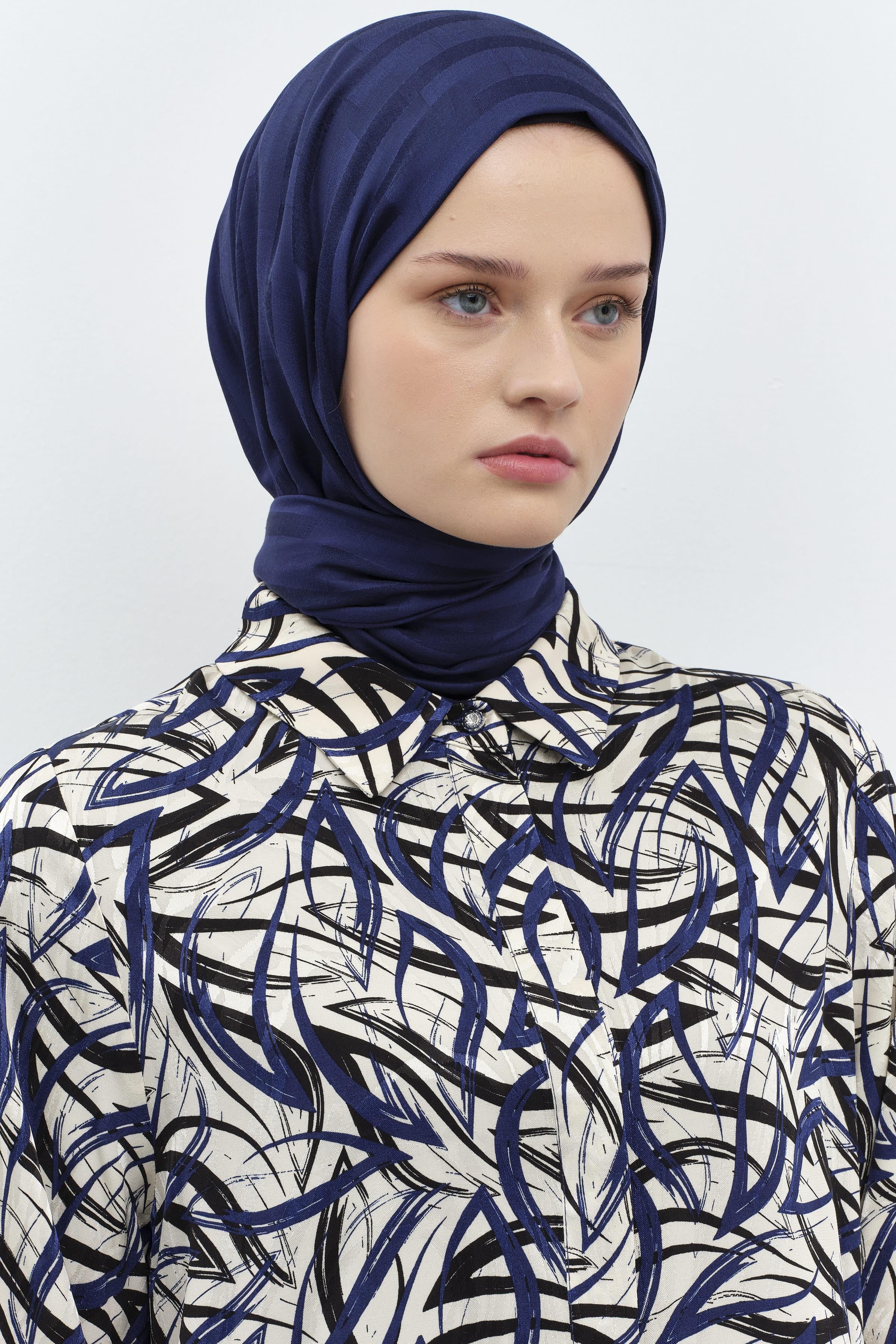 Çizgi Desen Viskon Şal - Lacivert TUGBA