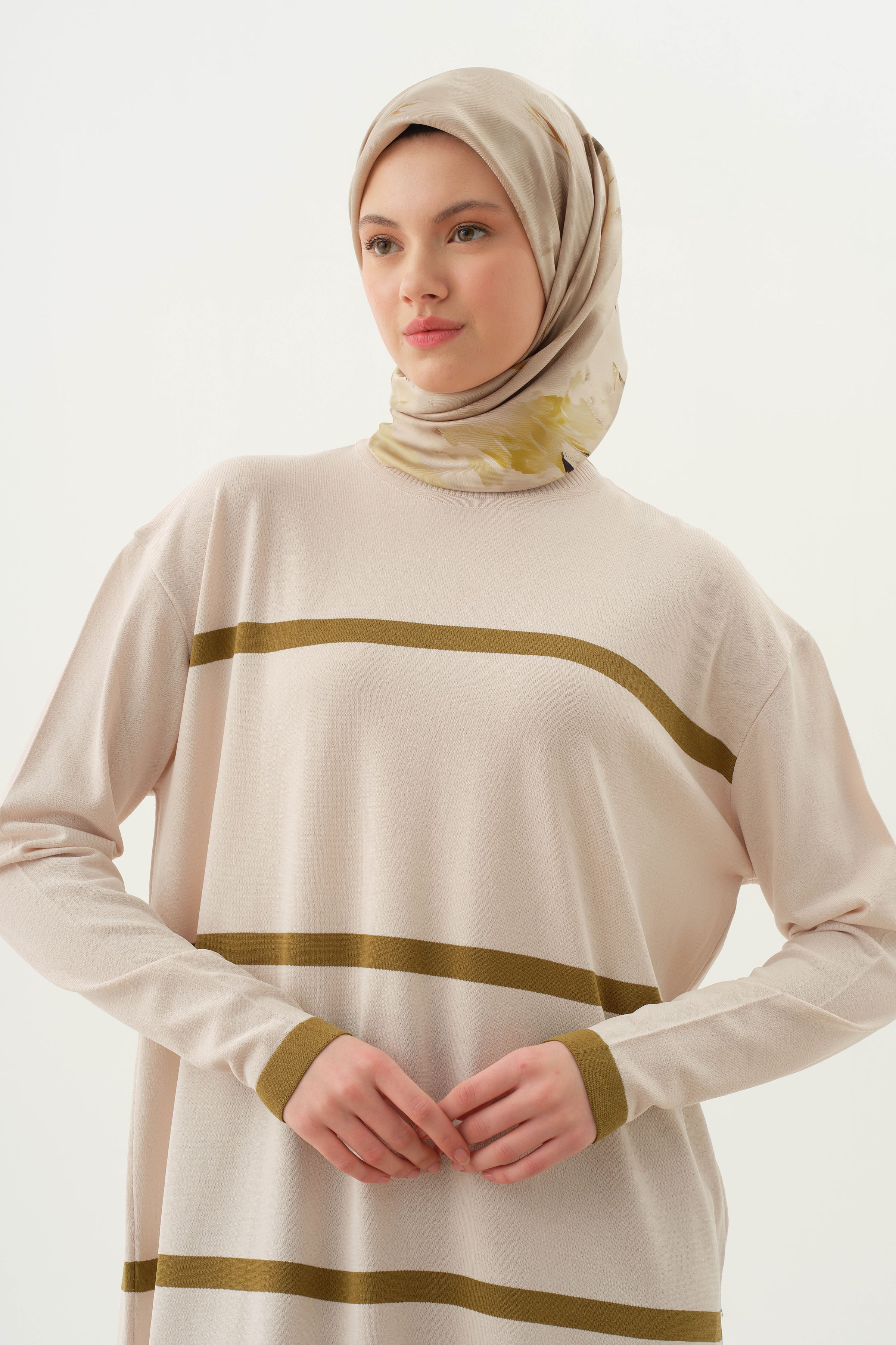 Çizgi Detaylı Tunik - Taş TUGBA