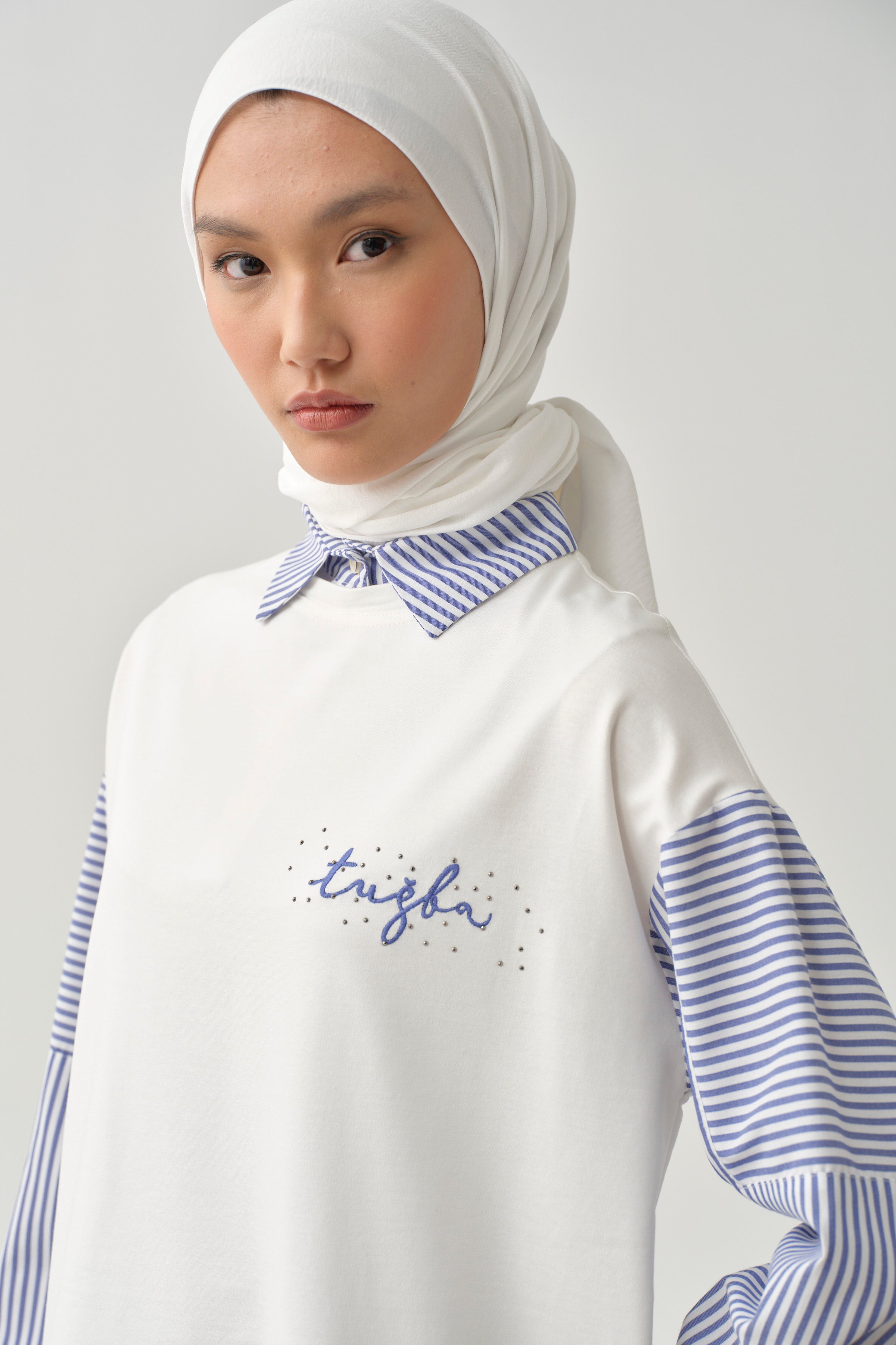 Çizgi Garnili Sweat - Ekru TUGBA