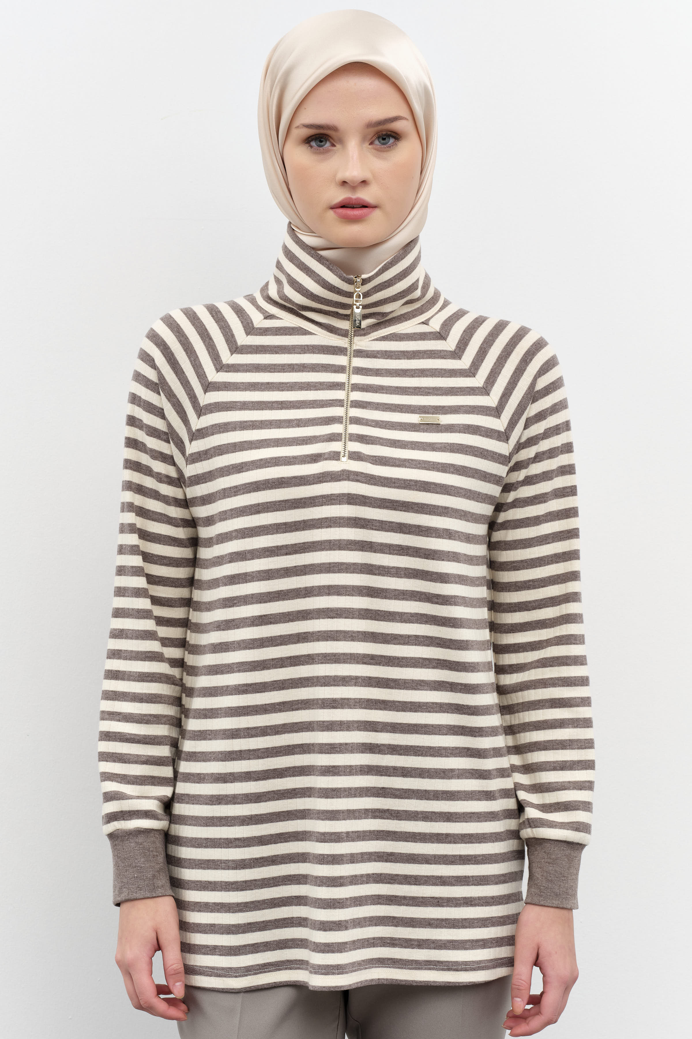 Çizgili Balıkçı Yaka Örme Sweat - Vizon TUGBA