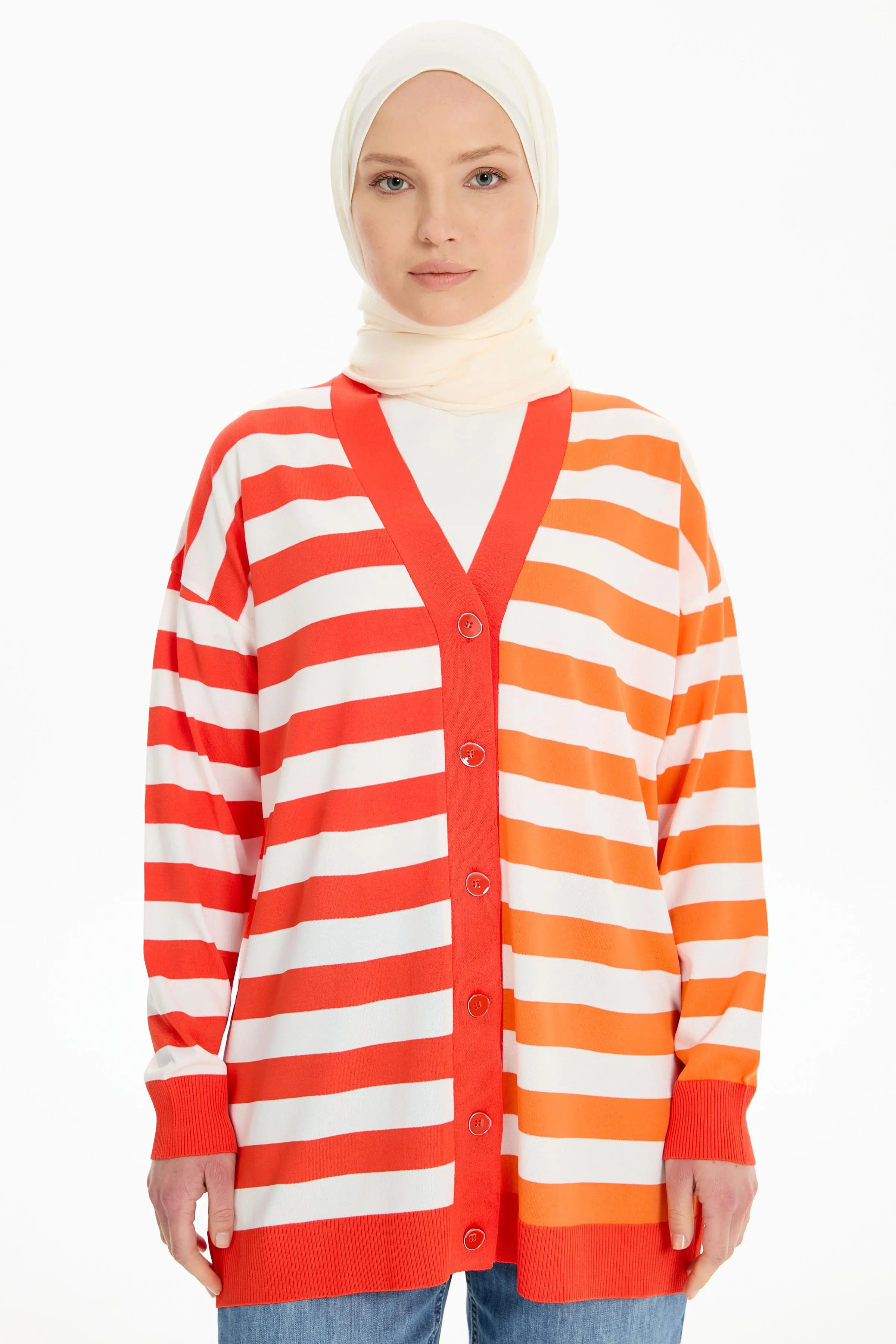 Çizgili Düğme Kapamalı Triko Hırka - Mercan TUGBA