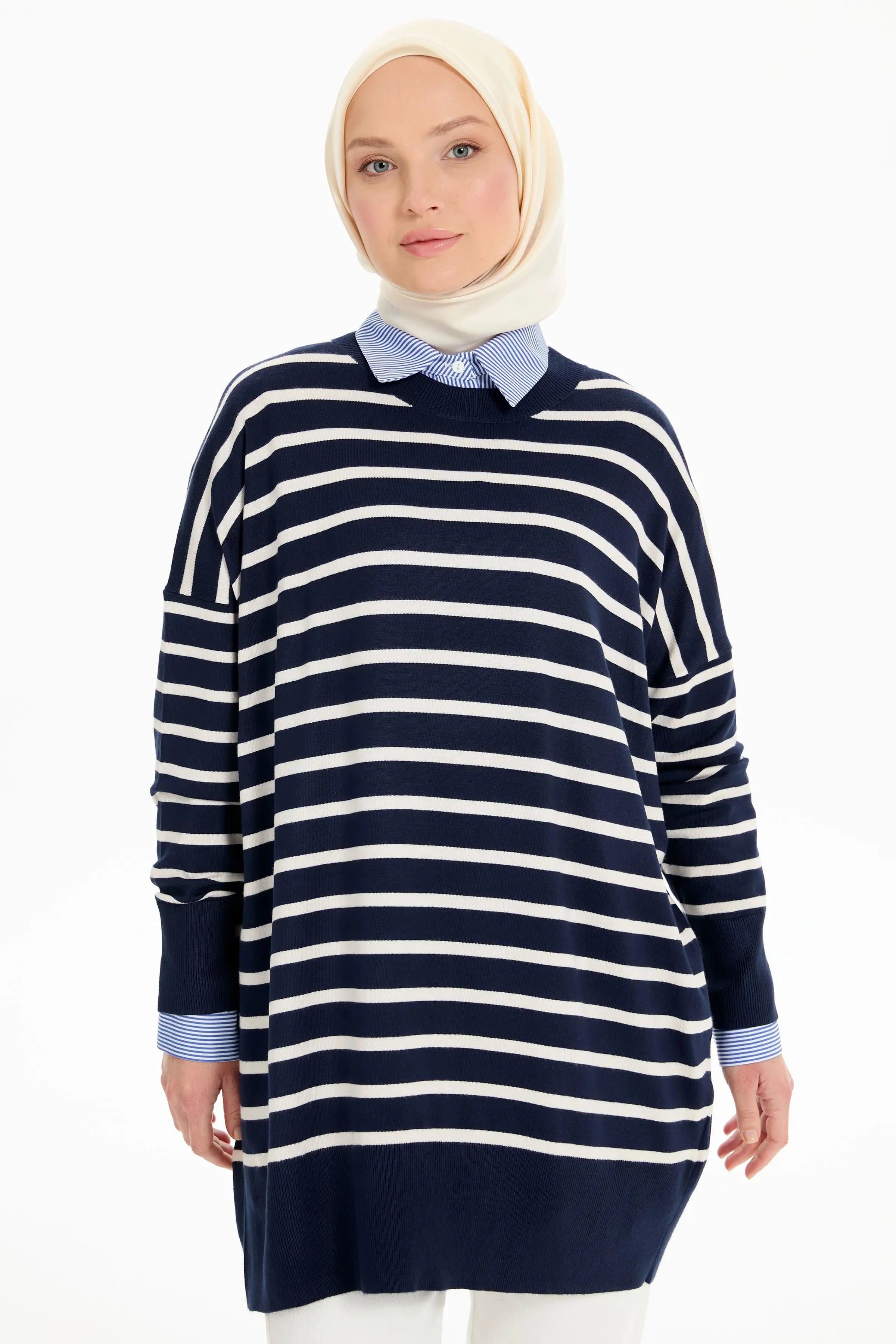 Çizgili Düşük Kol Triko Kazak - Lacivert - Ekru TUGBA