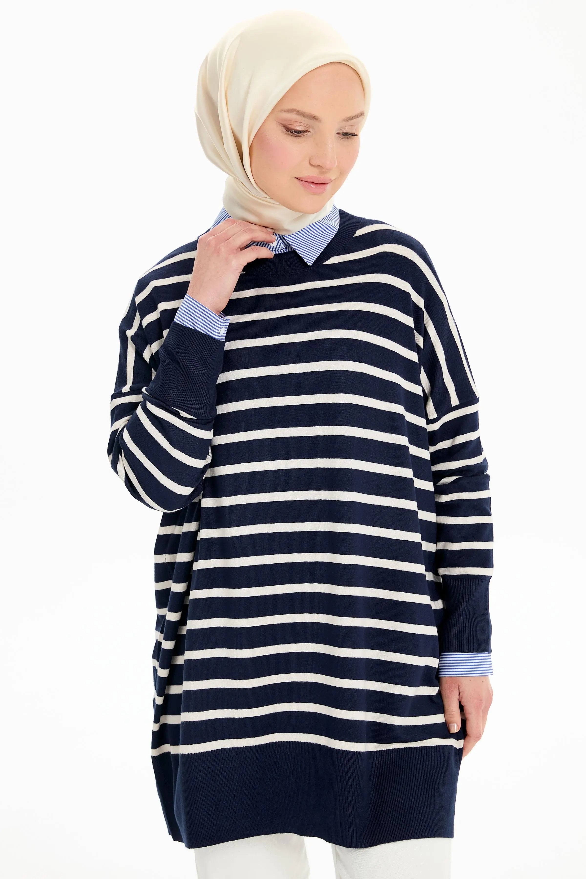 Çizgili Düşük Kol Triko Kazak - Lacivert - Ekru TUGBA