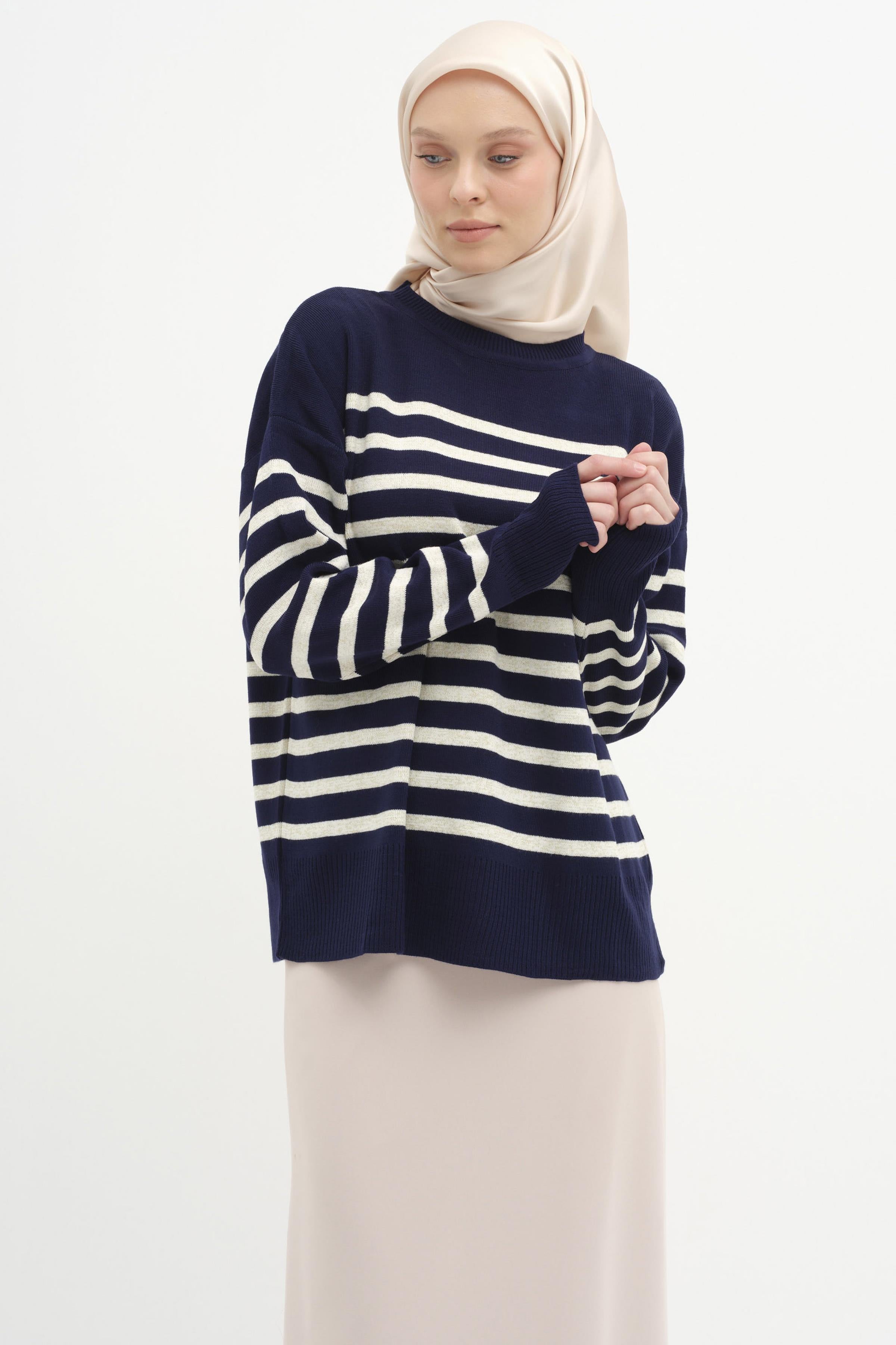 Çizgili Düşük Kol Triko Kazak - Lacivert - Ekru TUGBA