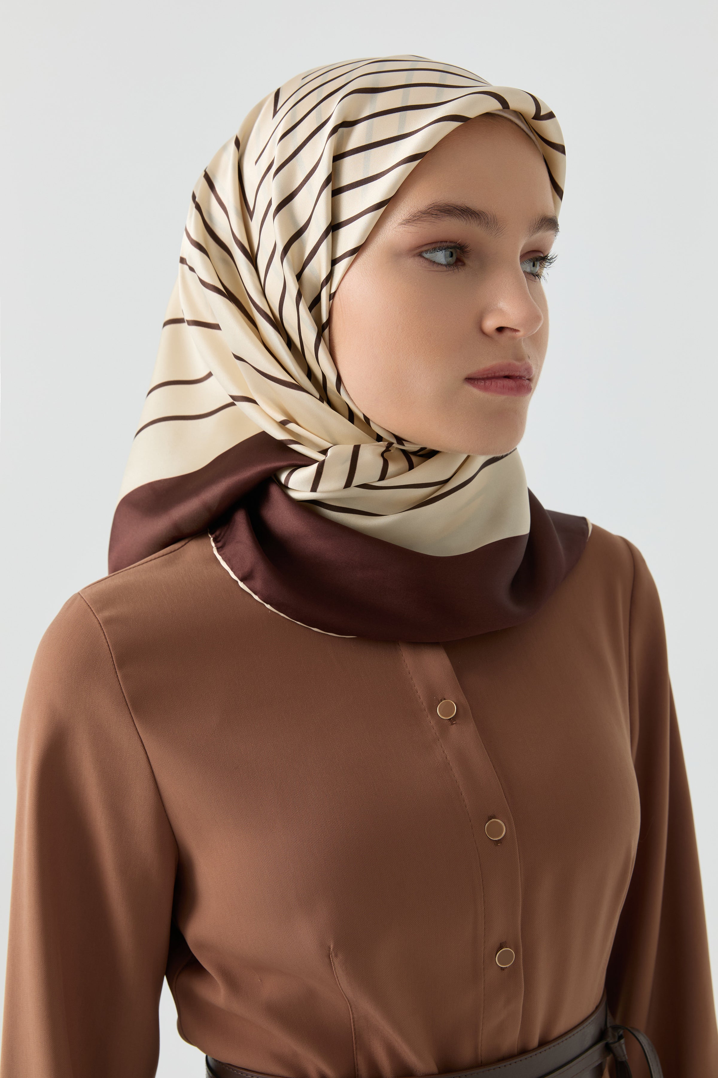 Ahenk Sura İpek Eşarp - Kahve TUGBA